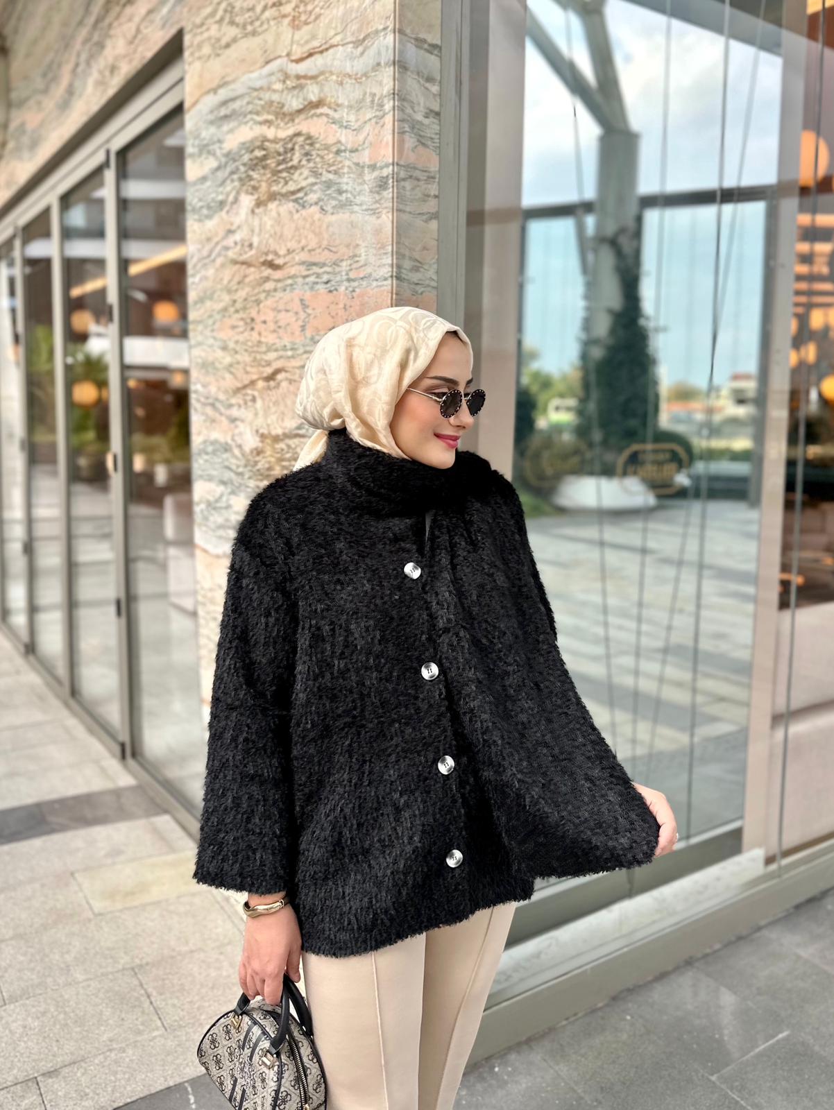 Şal Detaylı Peluş Kap