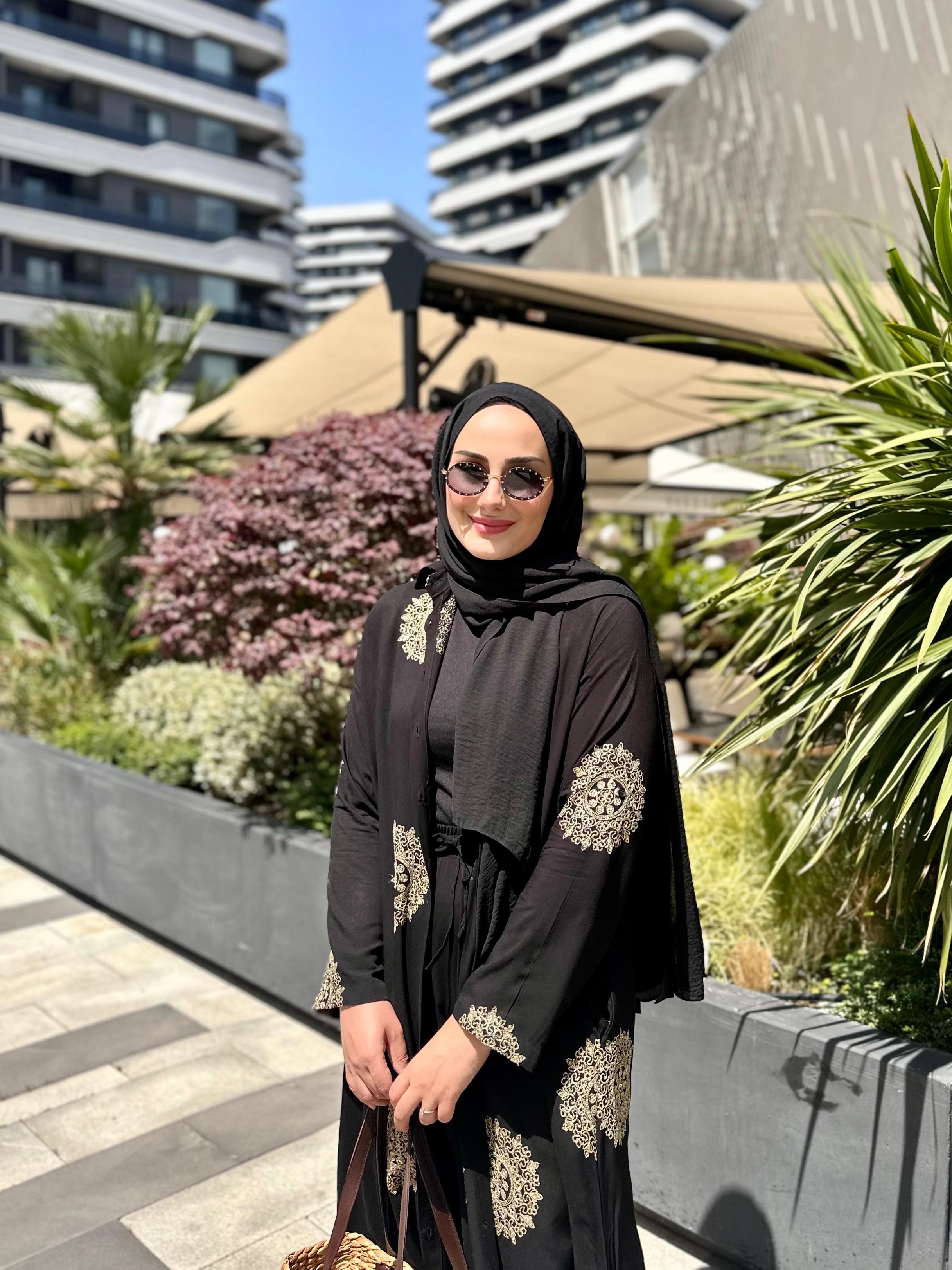 Afra Nakış Siyah Takım