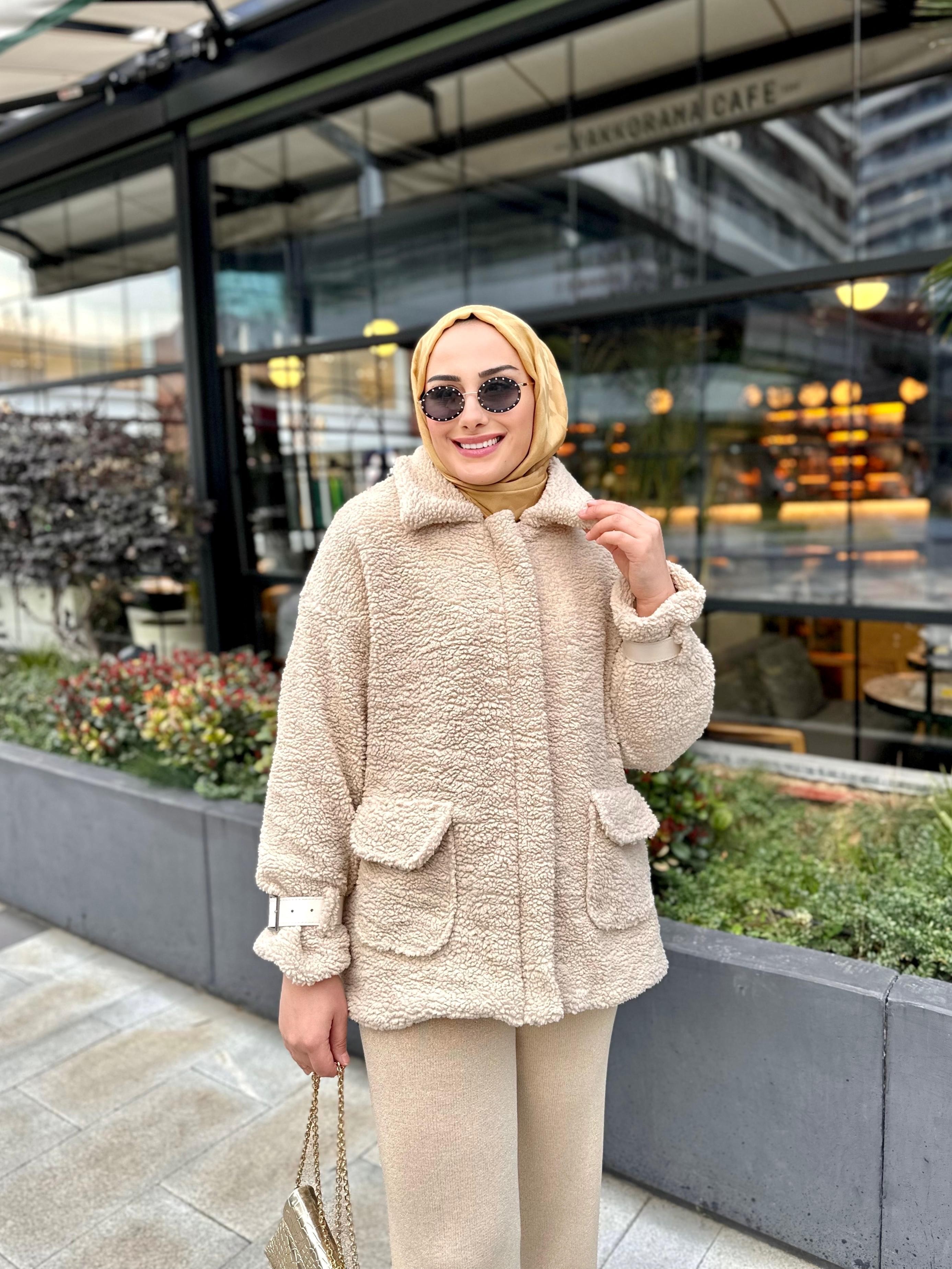 Peluş Mont Taş