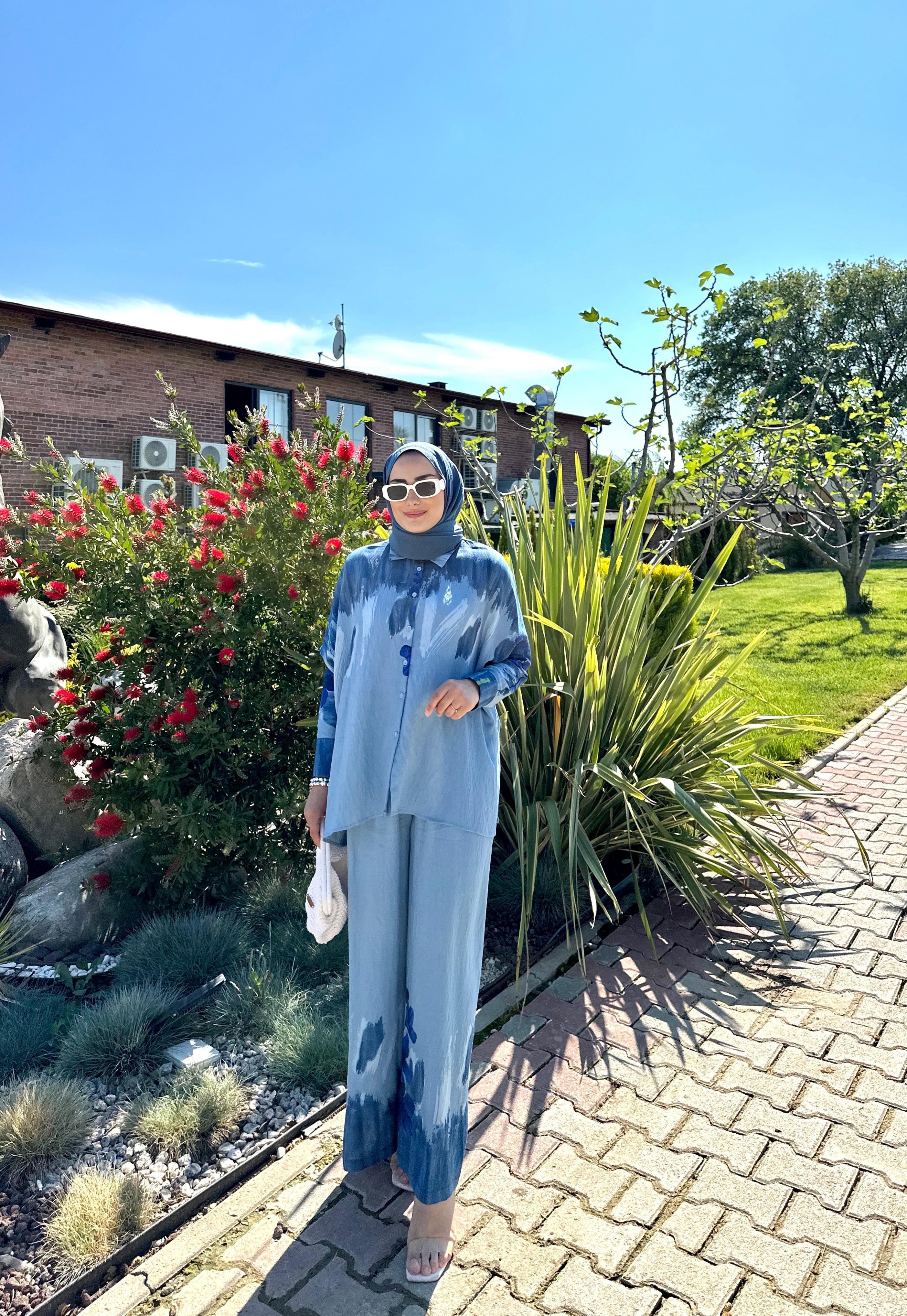 Lara Mavi Takım