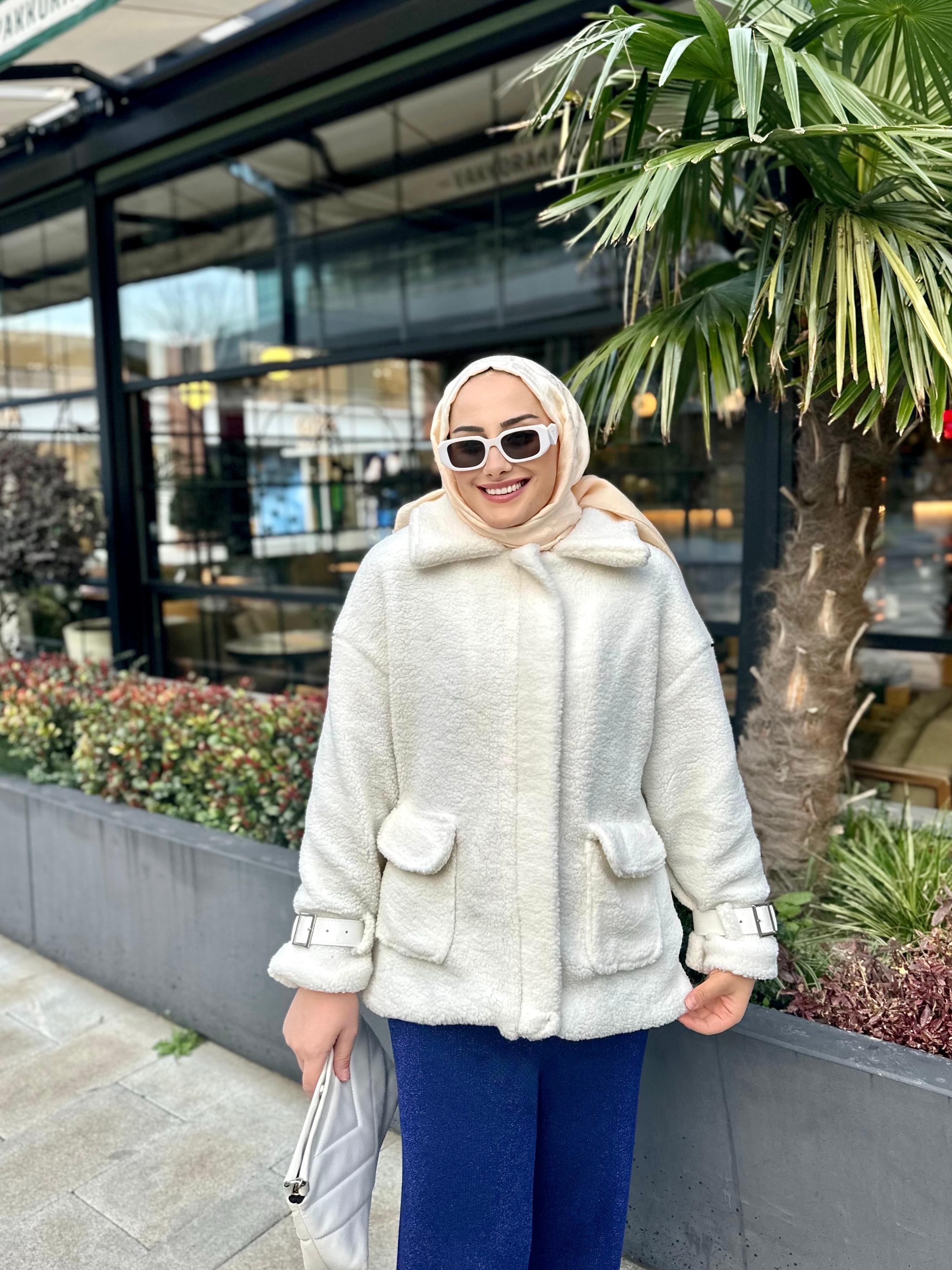 Peluş Mont Beyaz