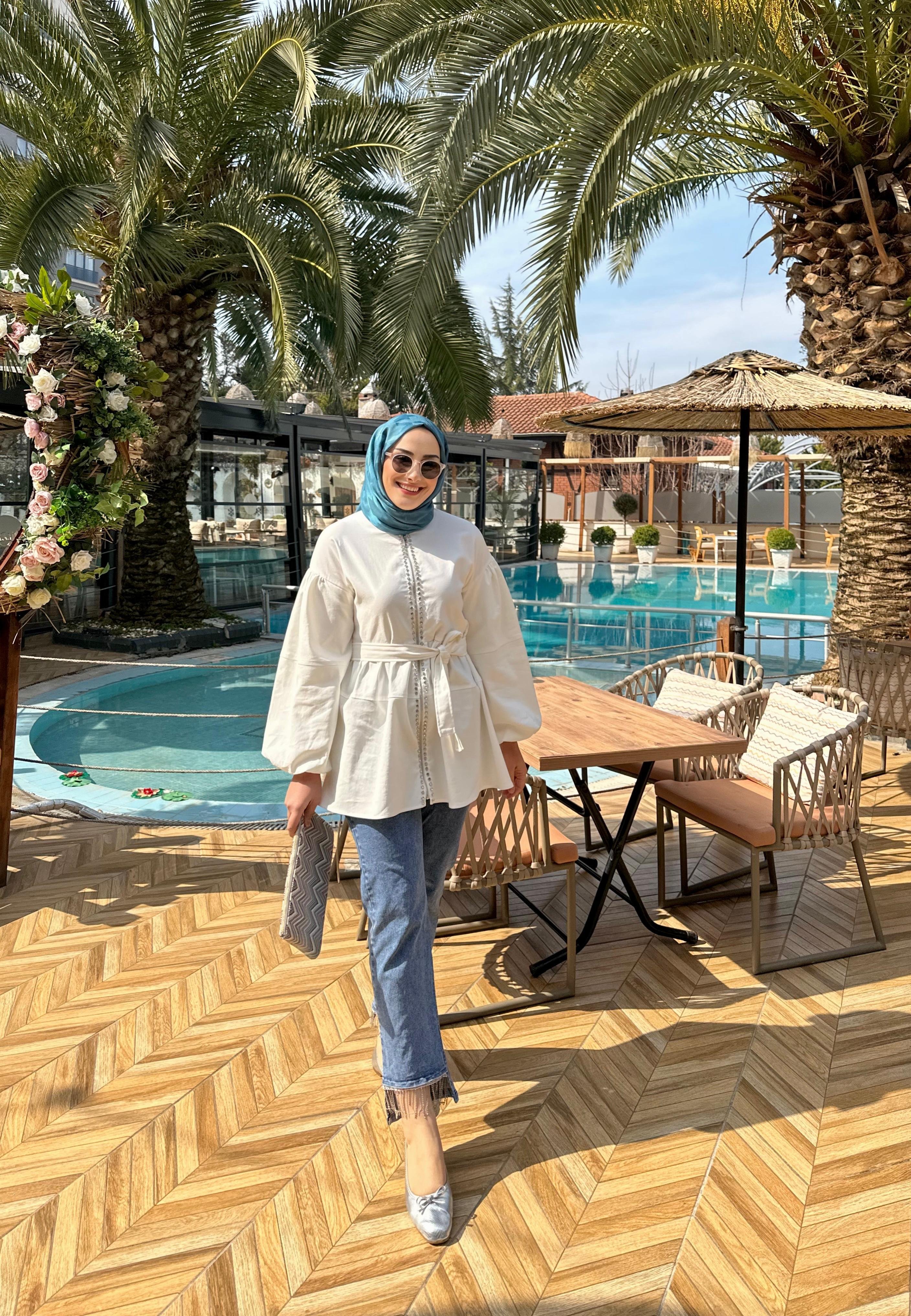 Eva Taşlı Beyaz Ceket