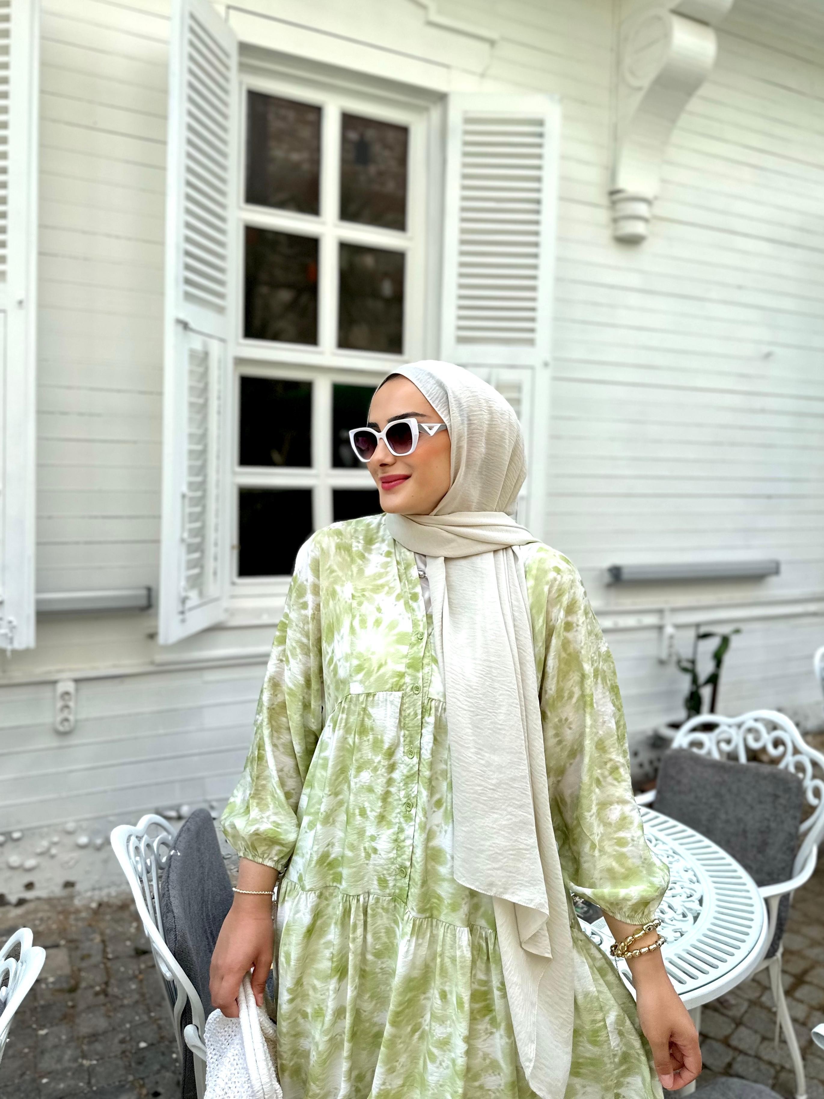 Batik Çiçek Yeşil Elbise