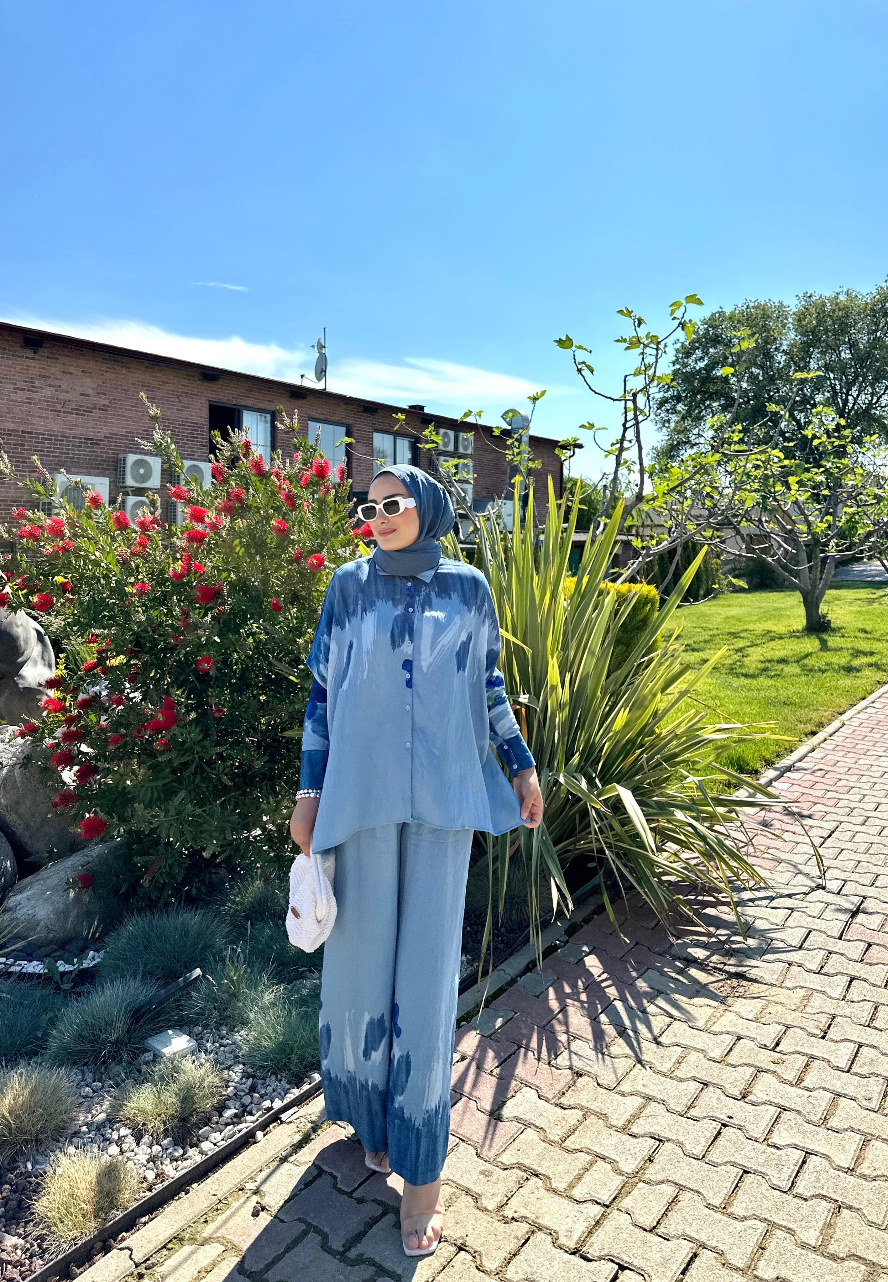 Lara Mavi Takım