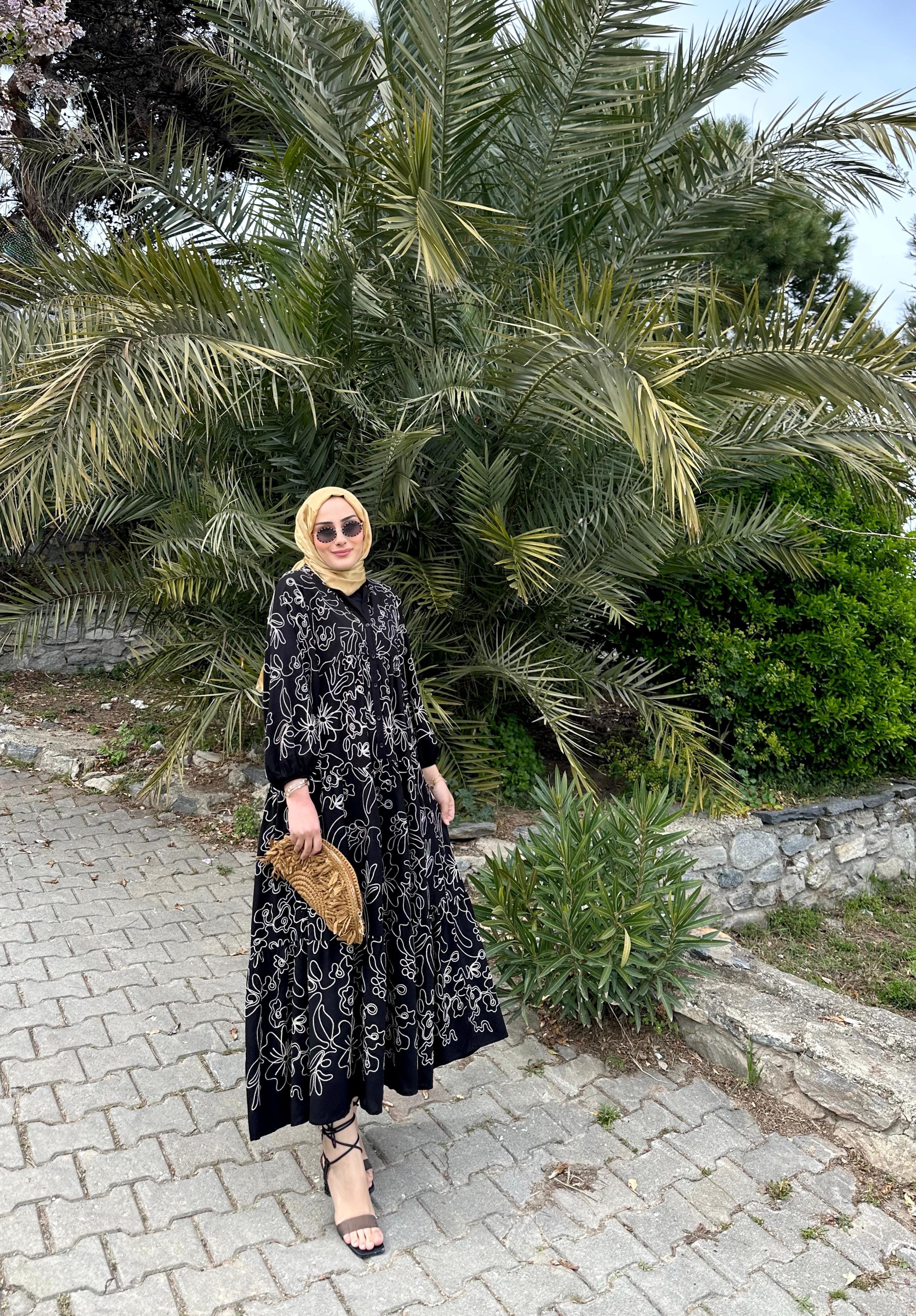 Asia Siyah Elbise