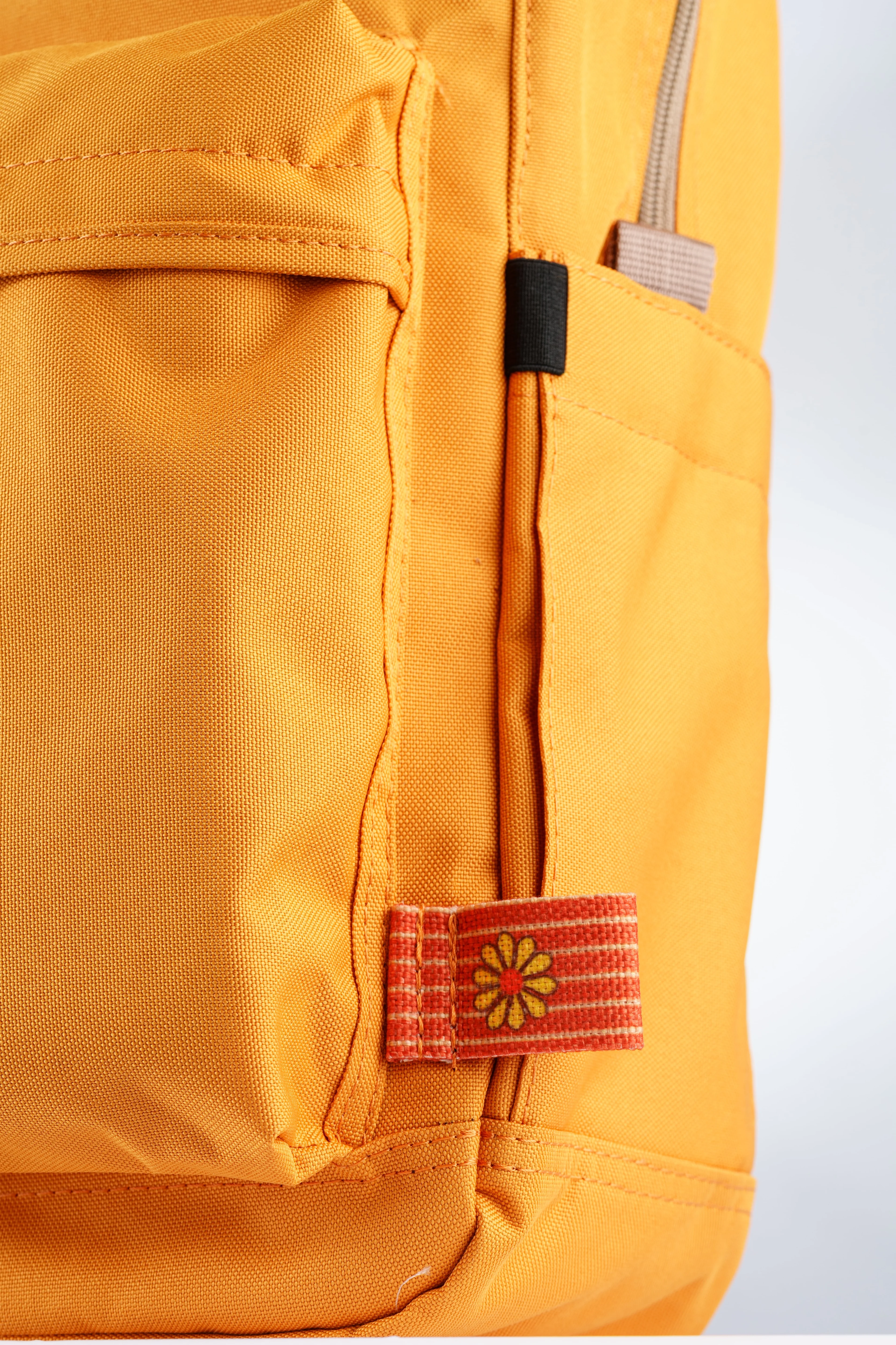 Sarı Kuş Desenli Kanvas Unisex Sırt Çantası