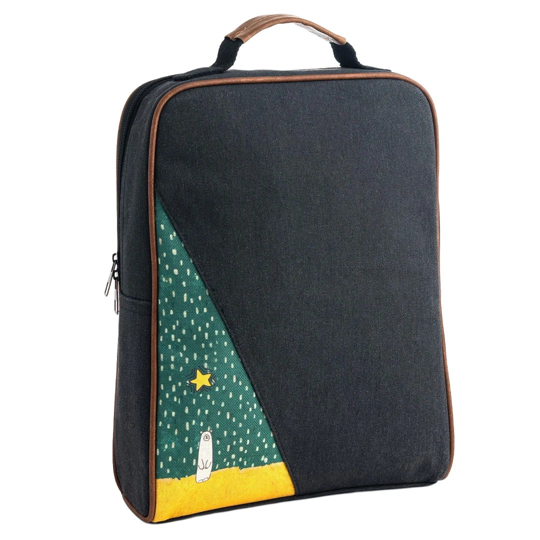 Siyah Kutup Ayısı Desenli Üçgen Laptop & Sırt Çantası