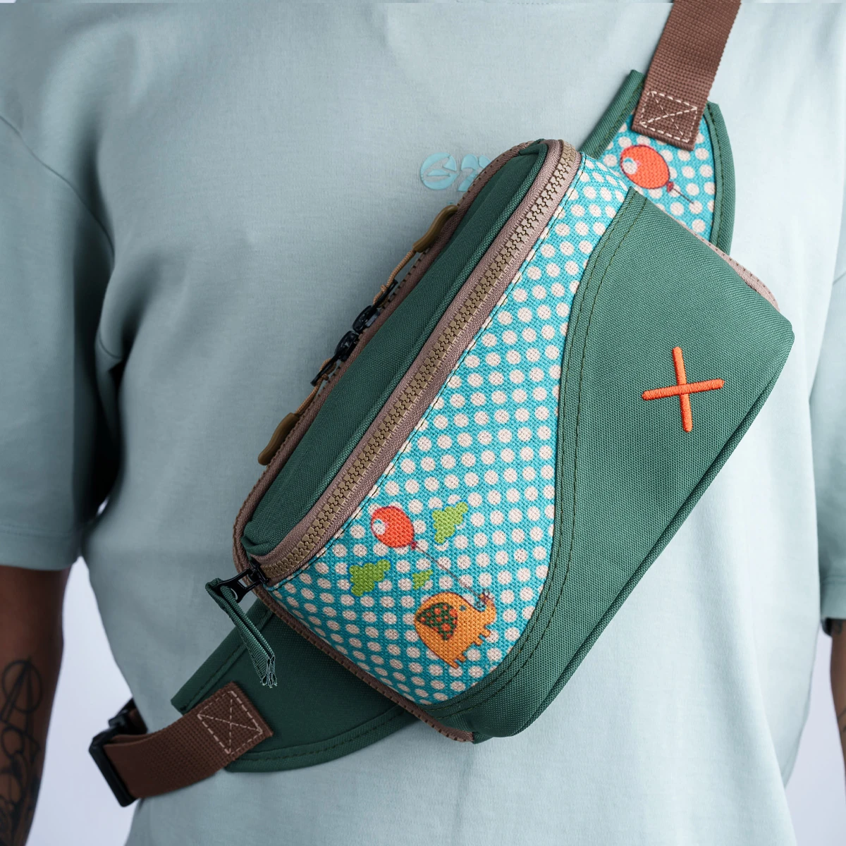 Yeşil Fil Desenli Kanvas Unisex Göğüs ve Bel Çantası