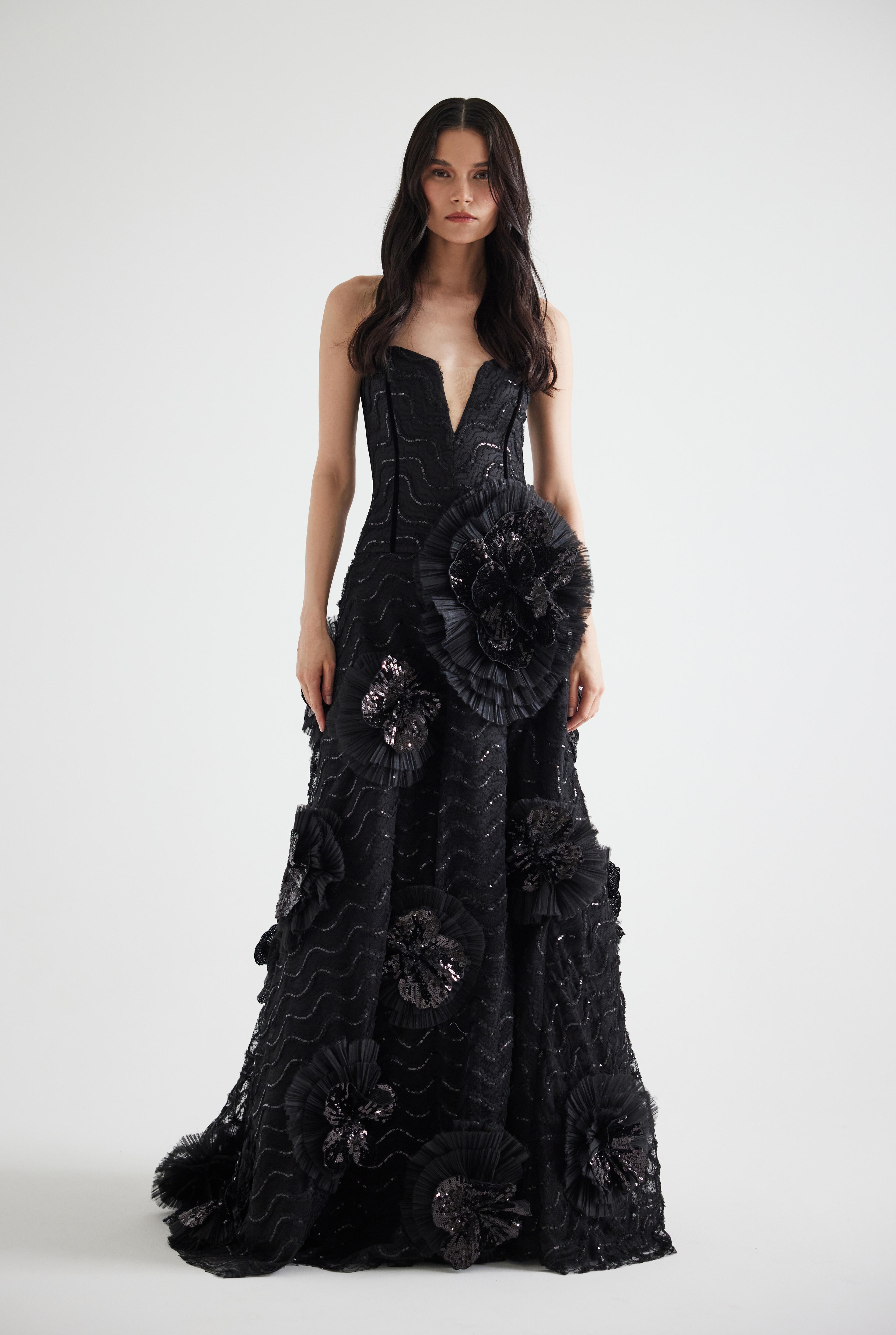 3D Lace Ruffled Strapless Maxi Dress