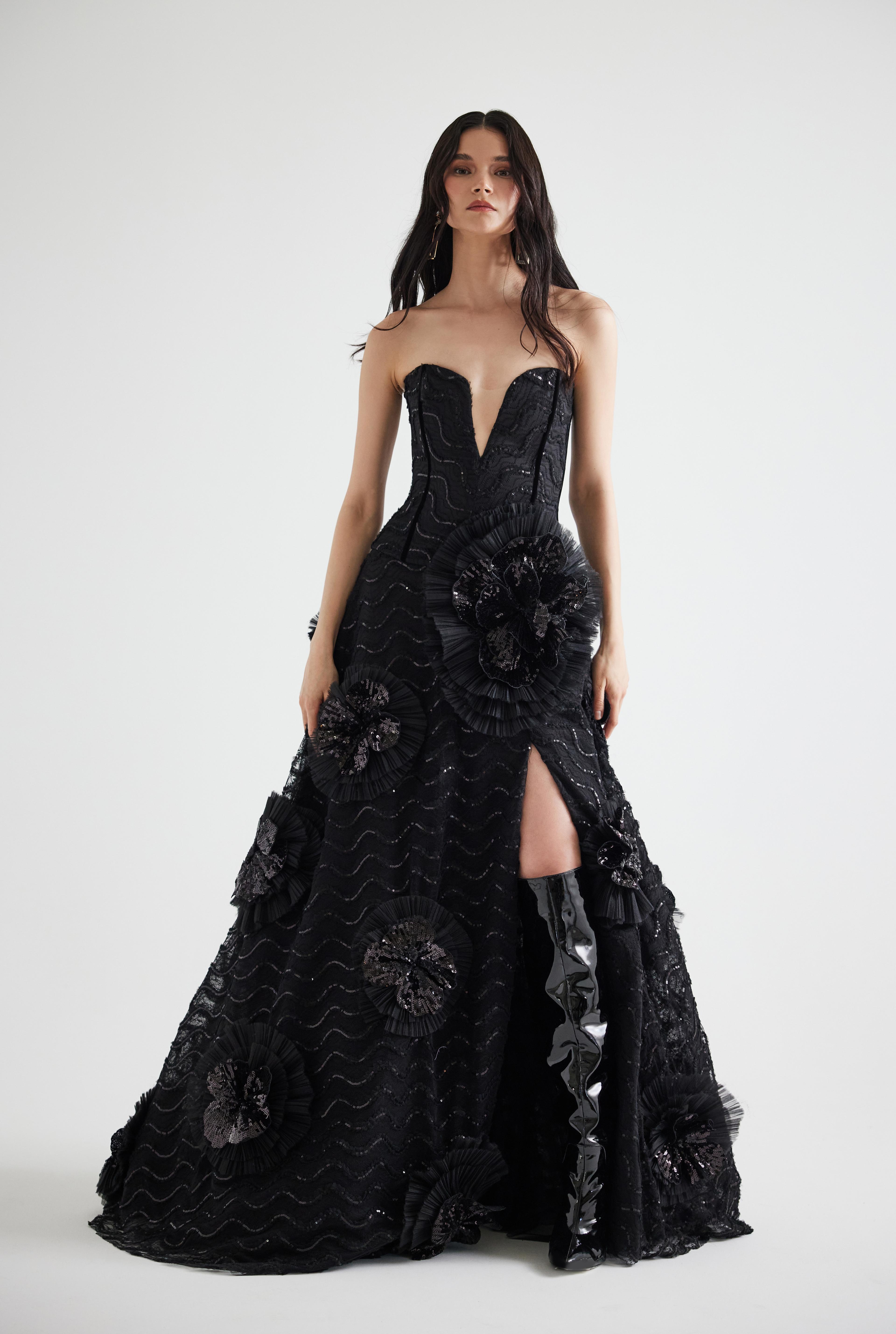 3D Lace Ruffled Strapless Maxi Dress