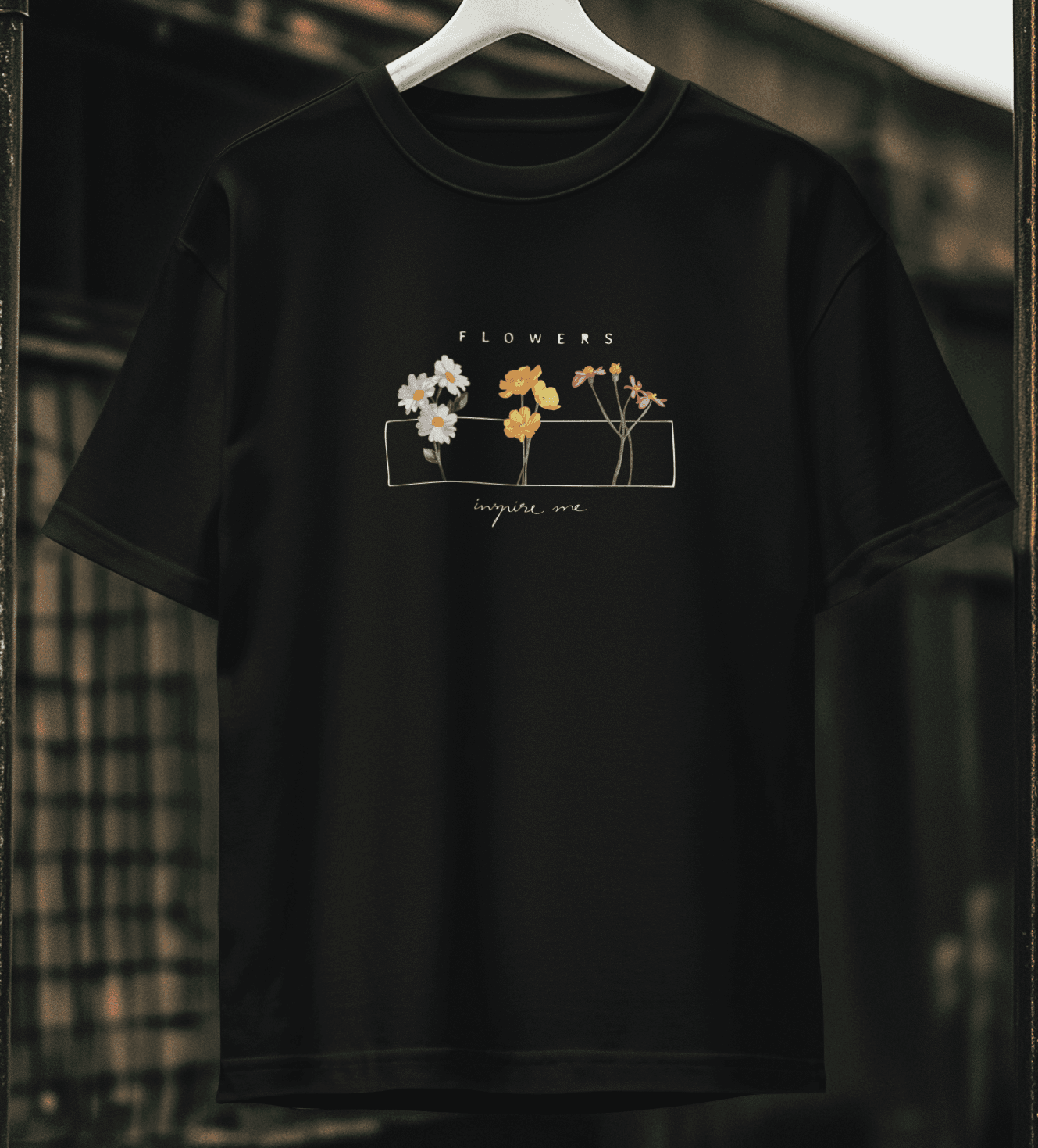 Çiçek Desenli Oversize Tişört