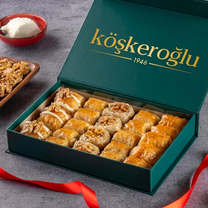 Hediyelik Özel Tasarım Köşkeroğlu Cevizli Karışık Baklava