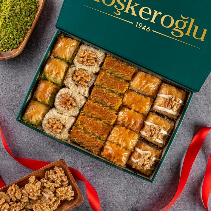 Hediyelik Özel Tasarım Köşkeroğlu Karışık Baklava