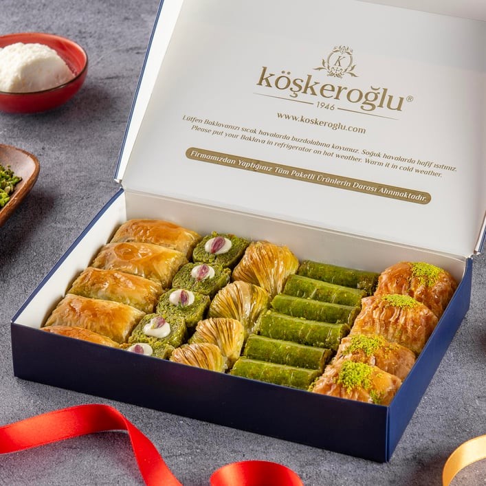 Hediyelik Özel Fıstık Karışık Baklava 1,1 Kg