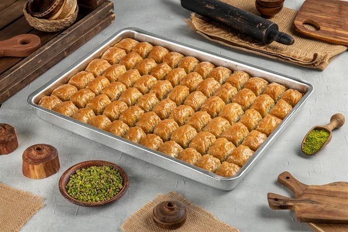 Kuru Baklava Fıstıklı Tepside