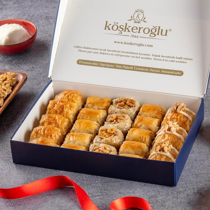 Standart Kutuda Ceviz Karışık Baklava