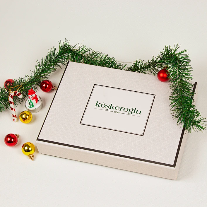 YILBAŞI Özel Hediyelik Köşkeroğlu Karışık Baklava 1,5 Kg