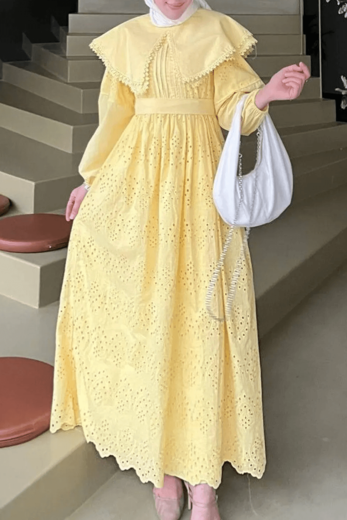 Pelerin Yaka Broderie Detaylı Elbise - Sarı