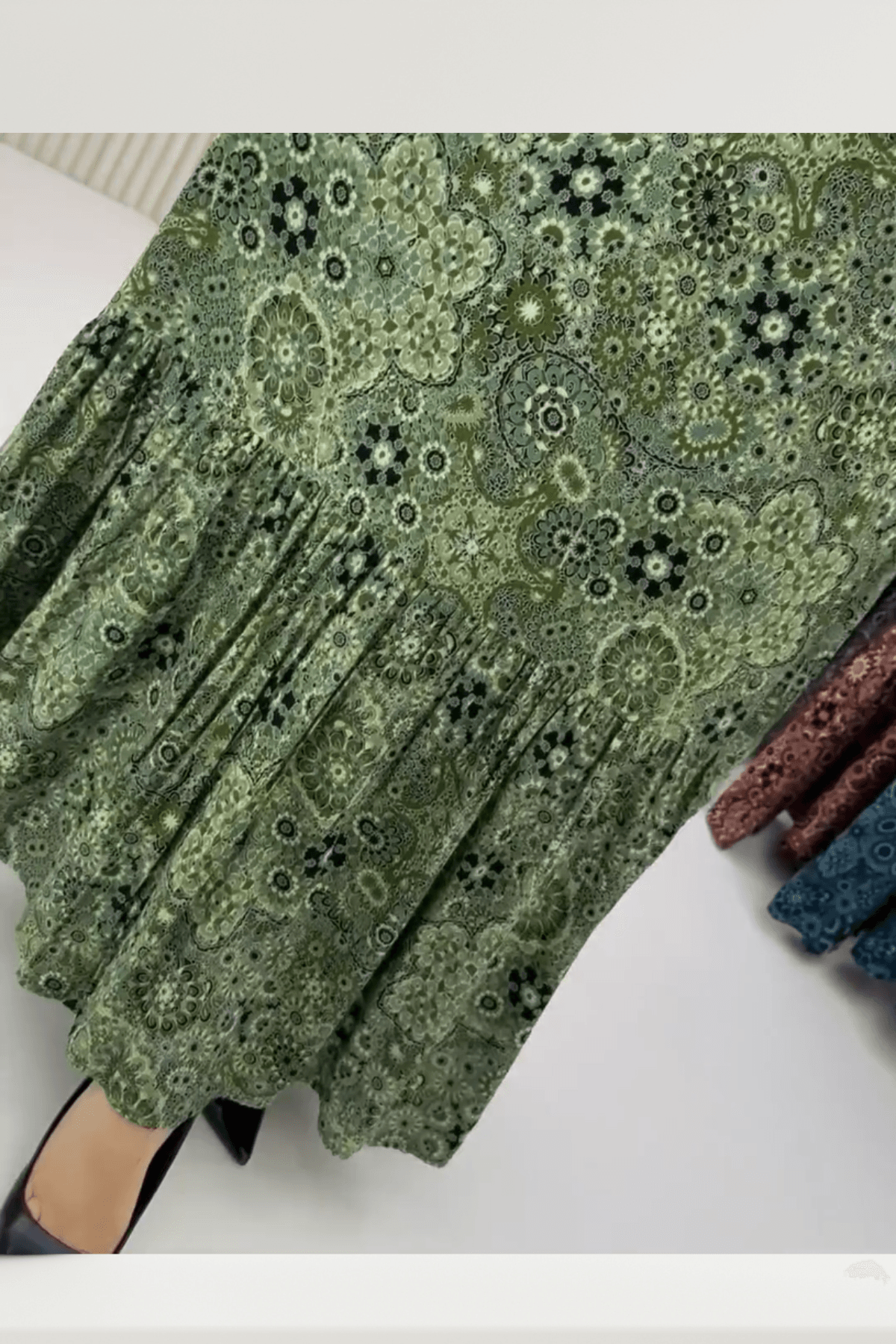 Baumwollkleid mit Blumenmuster und Schnürung