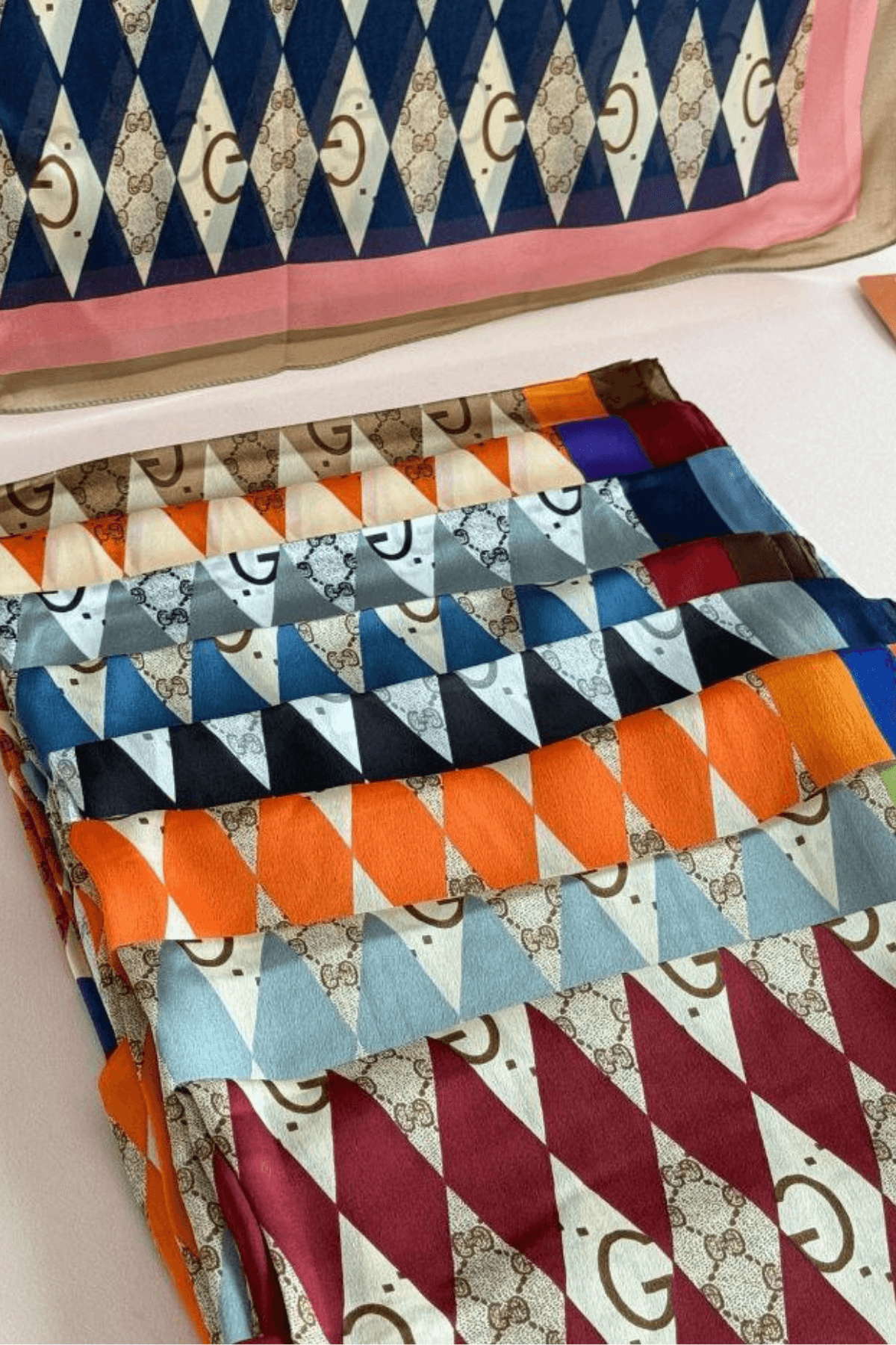 Gucci Desenli - İthal ipek Vual Şal
