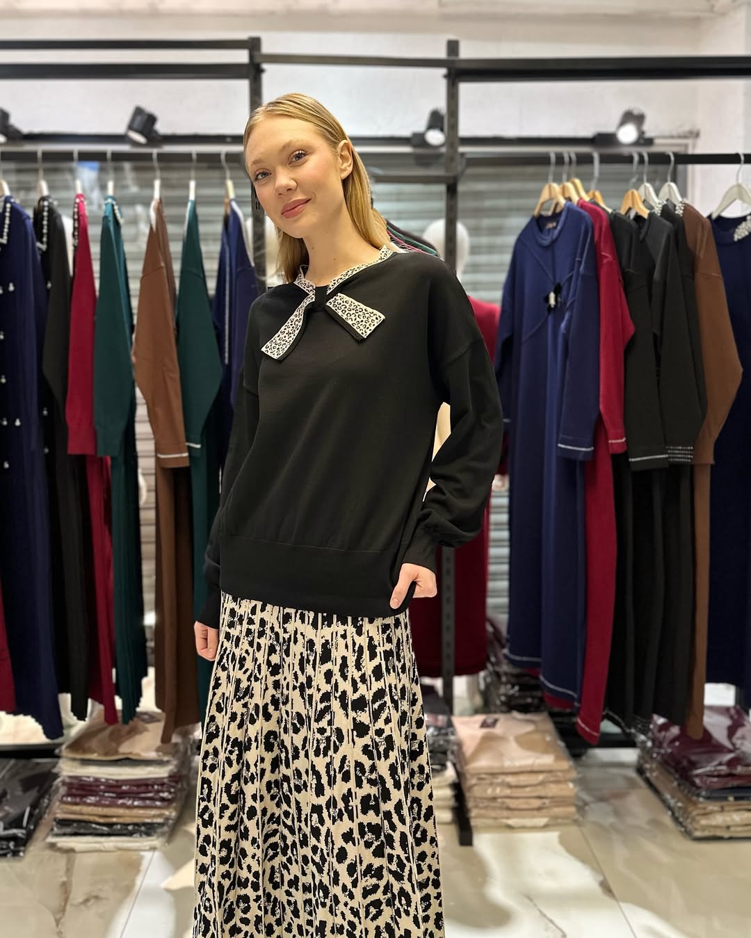 Triko Etek Takım - Leopar Tasarım Plise Etek Takım - siyah