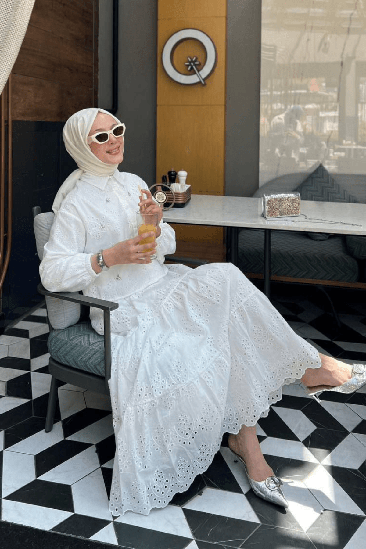 Buse - Fisto Detaylı Etekli Takım Beyaz