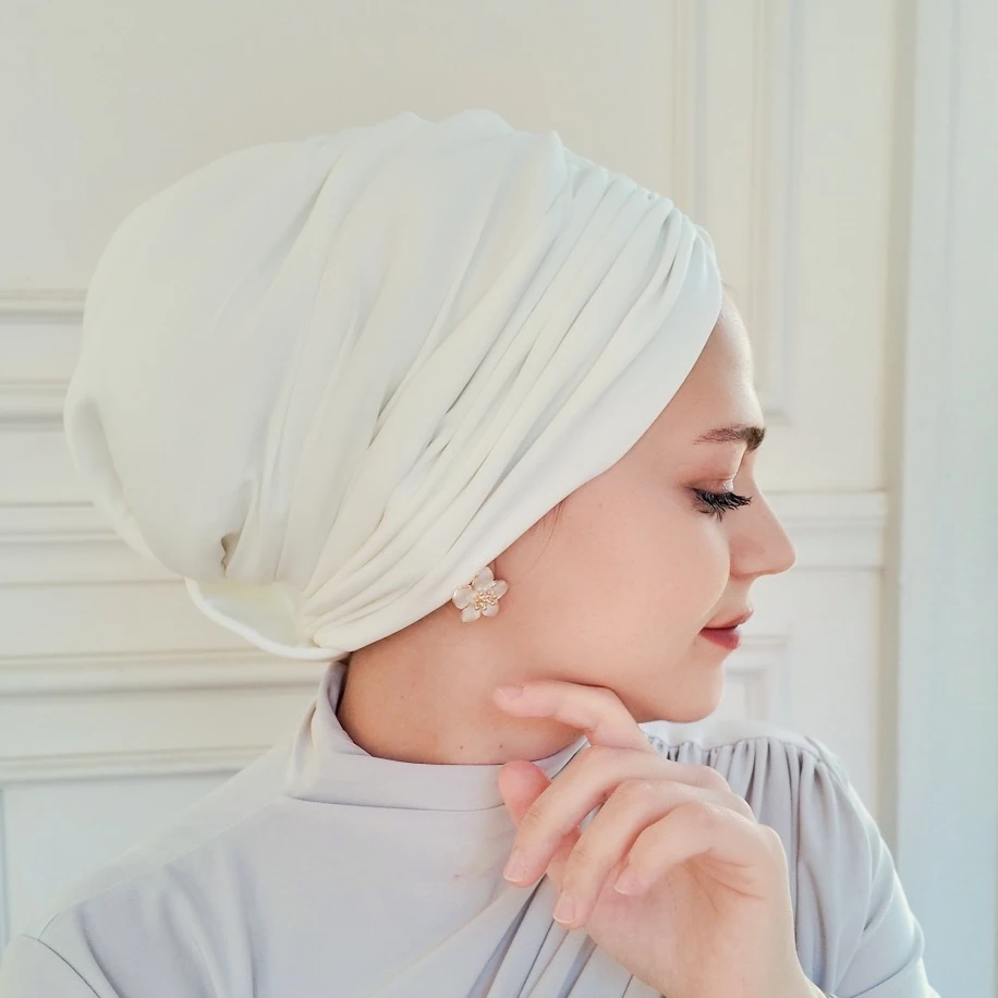 Ekru drapeli dolgulu hazır bone