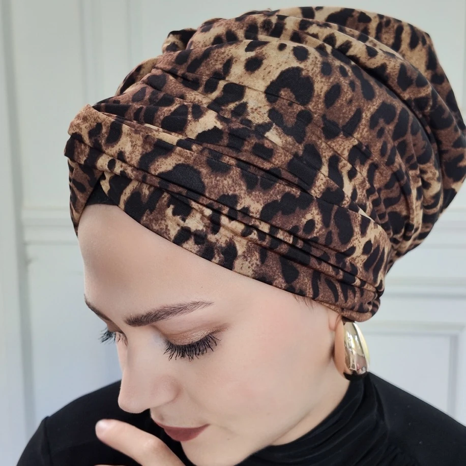 Leopar düğüm dolgulu hazır bone