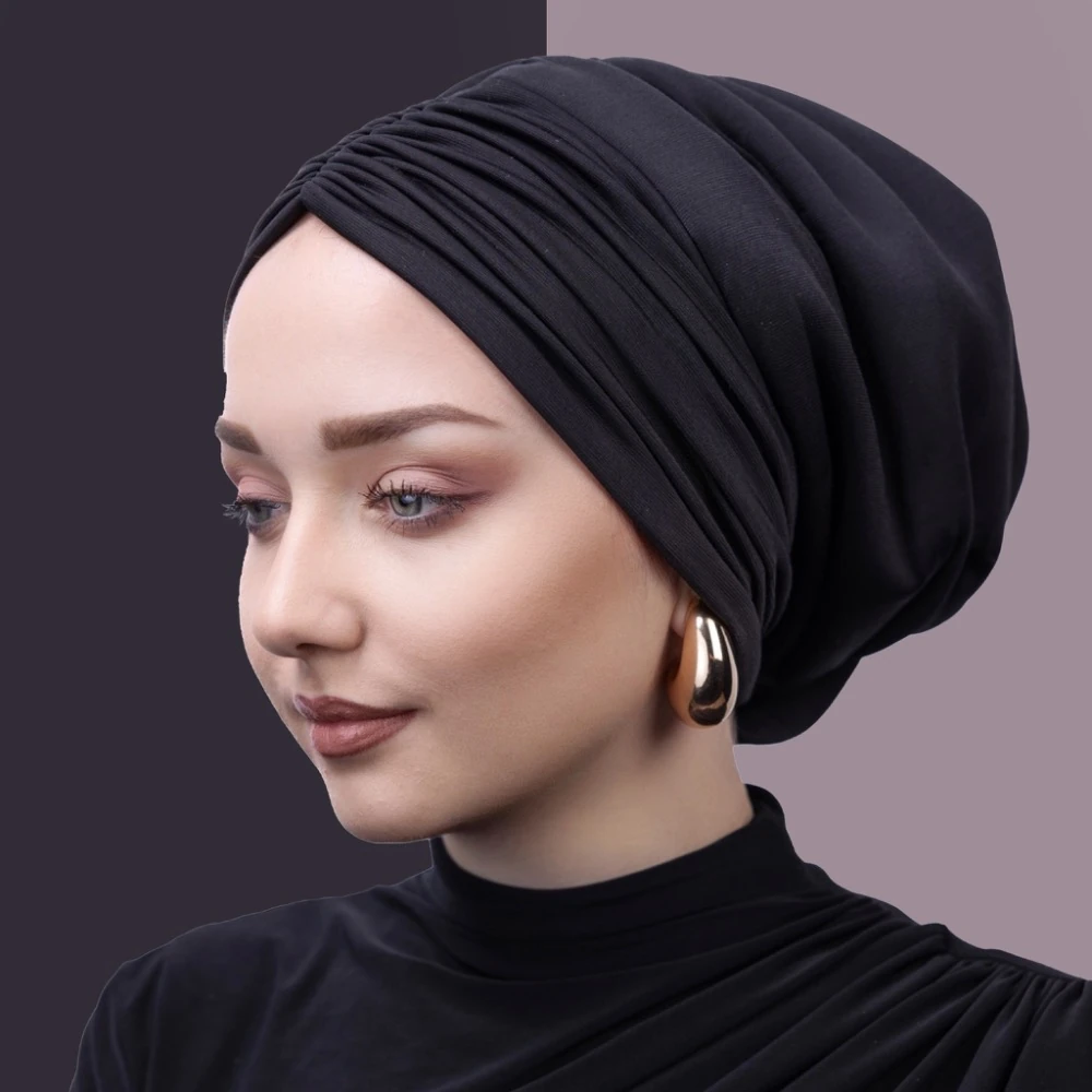 Siyah drapeli dolgulu bone