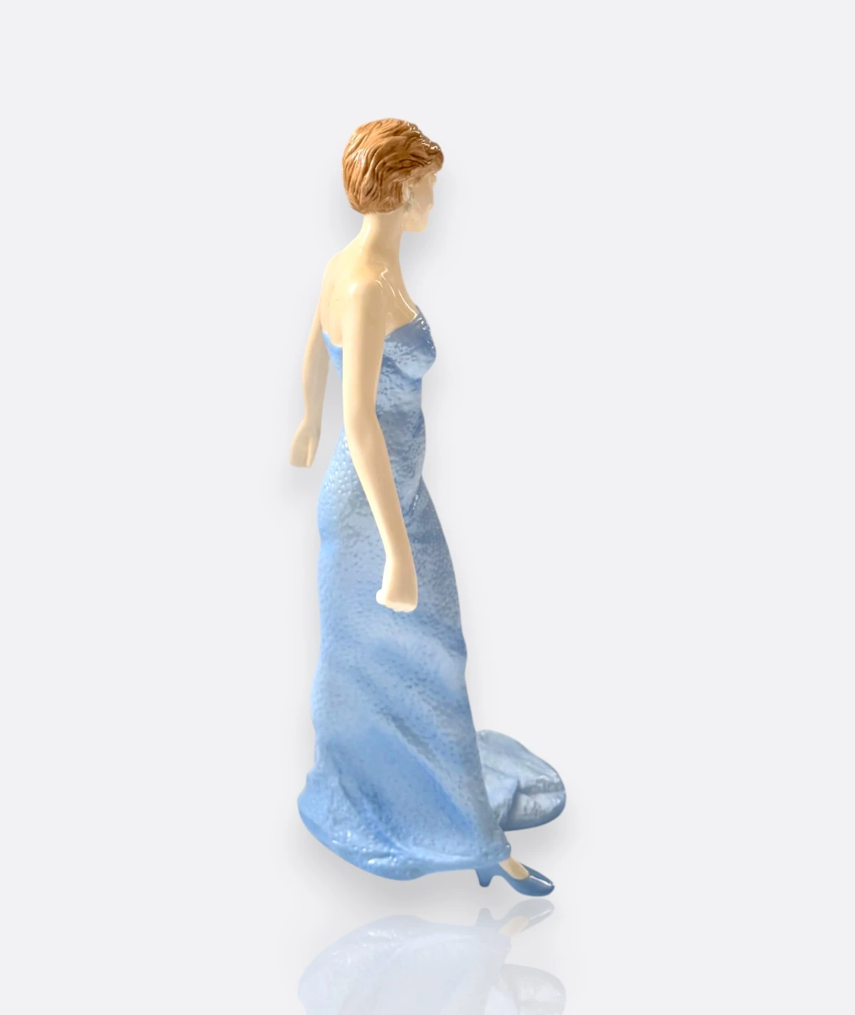Royal Doulton “Diana, Princess of Wales” Porselen Figür – 2001, İngiltere