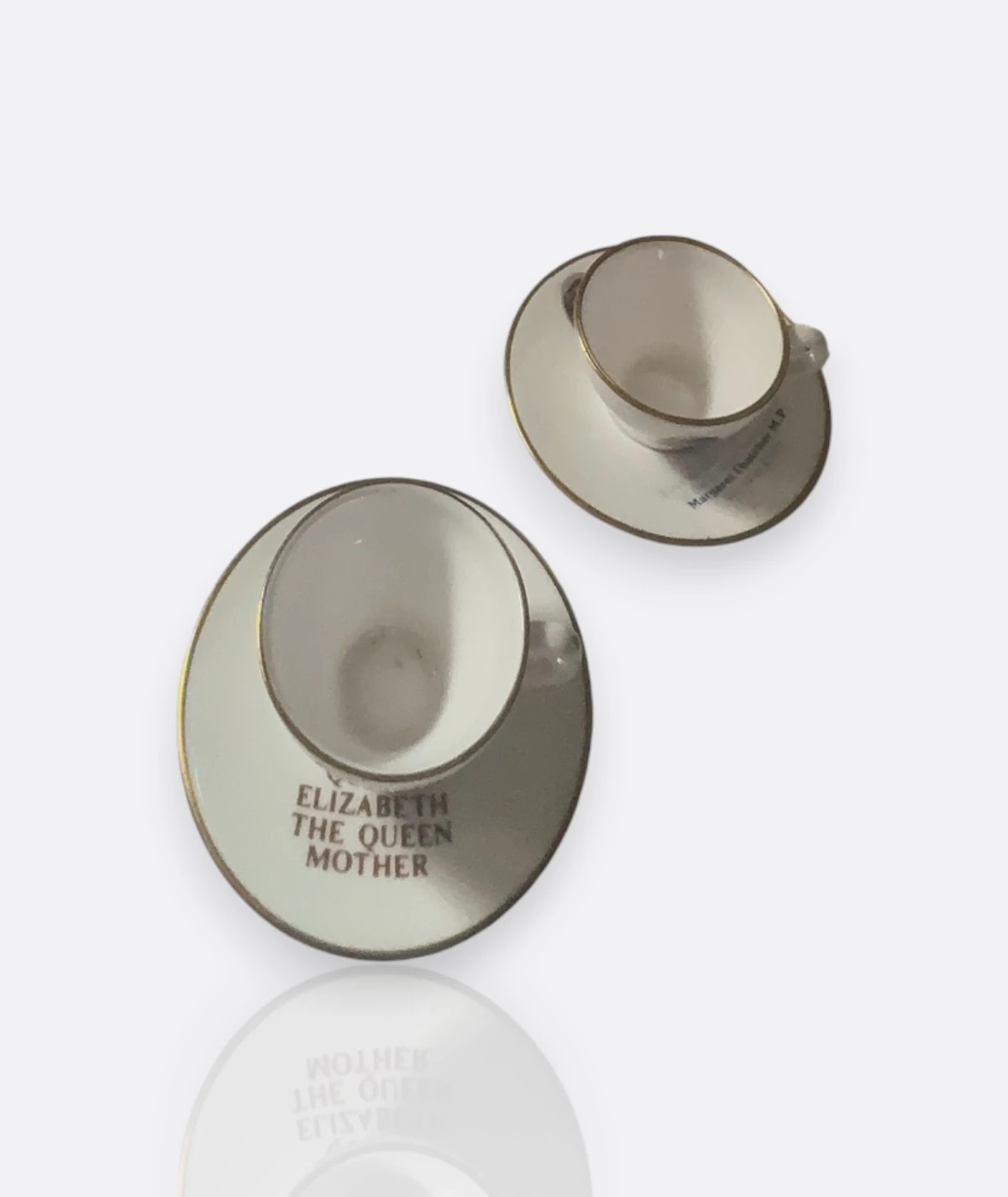 Kraliyet & Tarih Koleksiyonluk Fincan Seti – Queen Mother & Margaret Thatcher (England)