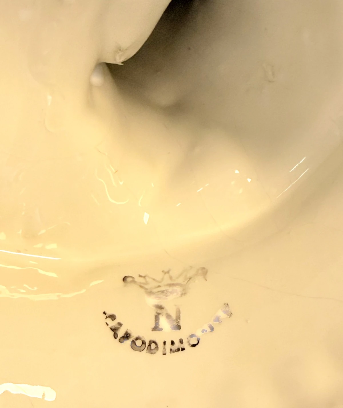 Capodimonte – El Yapımı İtalyan Porselen Erkek Figür