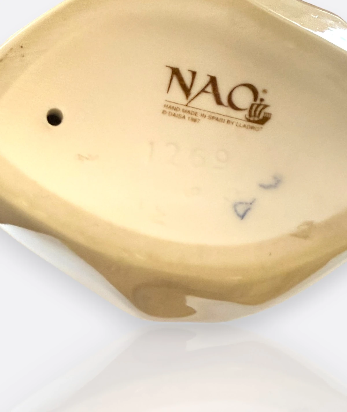 Nao by Lladró –  Porselen Figür “Santa Claus Resting” (1987)