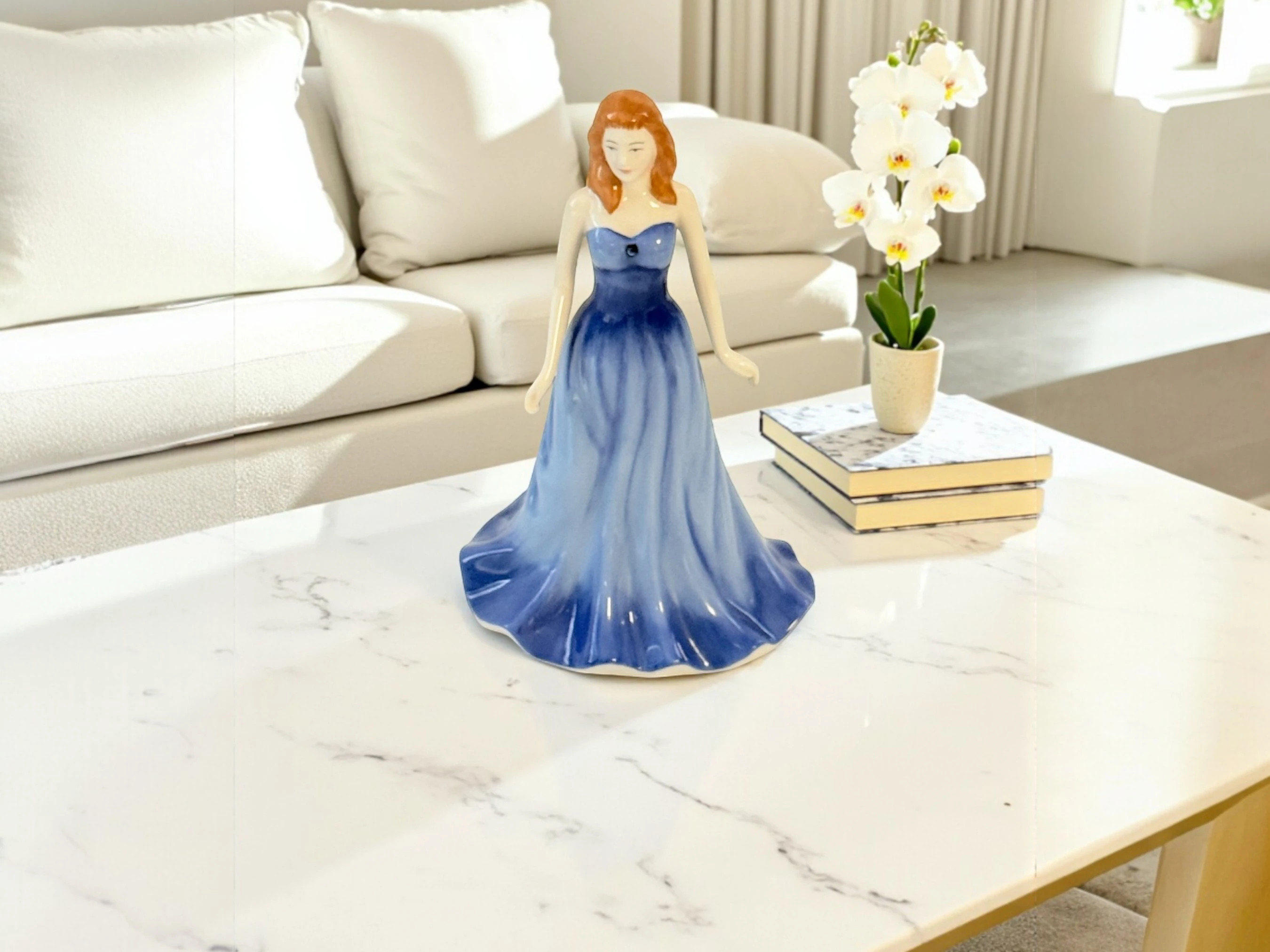 Royal Doulton –  Porselen Figür“September (Sapphire)” – The Gemstones Collection (2006)