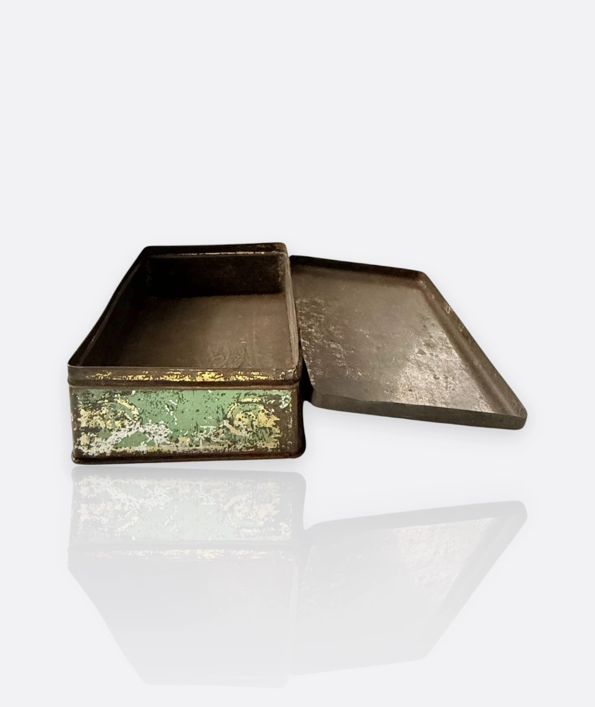 The Yavrouyan – Constantinapole / Osmanlı Dönemi Teneke Kutu (1890–1910)