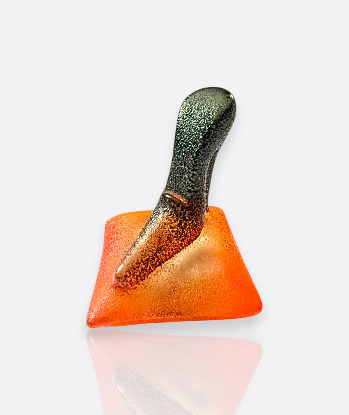 Kosta Boda  Art Glass “High Heel” – İmzalı Cam Heykel