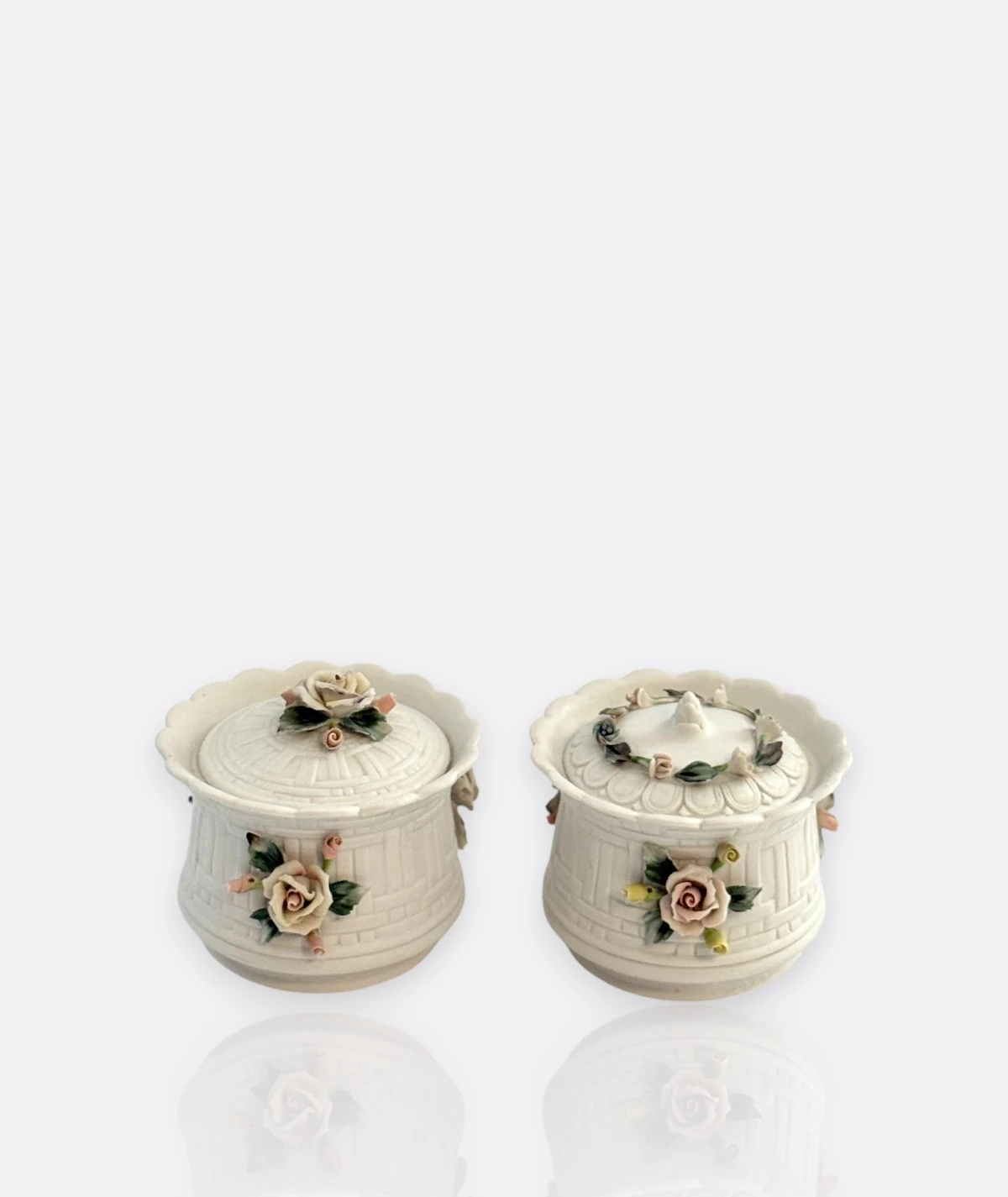 Capodimonte El İşçiliği Porselen Şekerlik Çifti – İtalya, 1950’ler