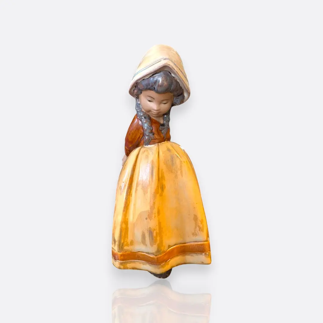 Lladro-Nao
