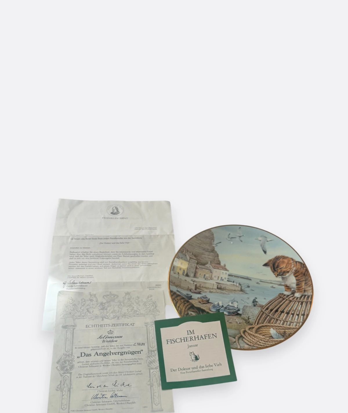 Royal Worcester – “Fisherman’s Harbour” (All Creatures Great and Small Serisi, 1987)