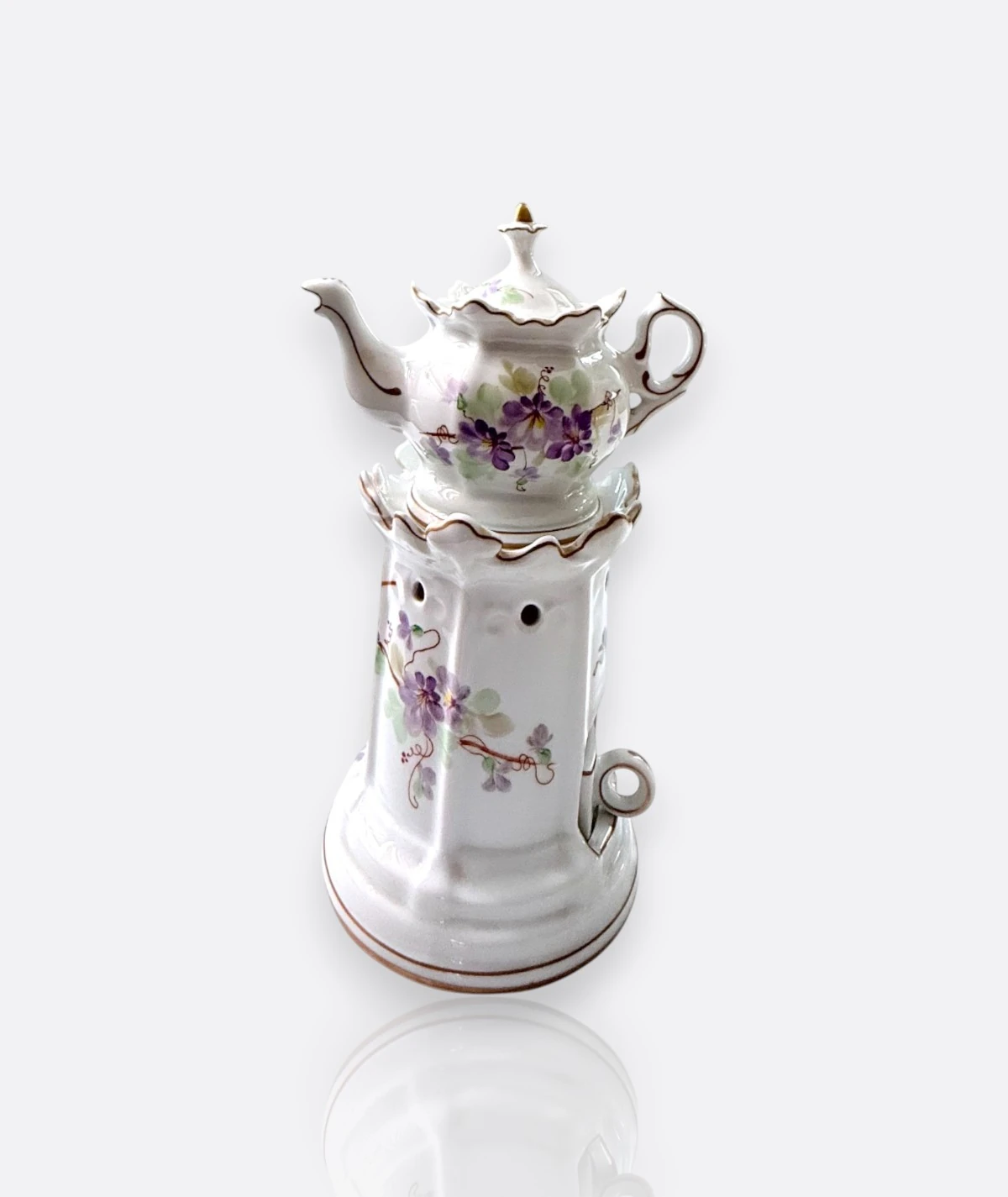 Limoges France Porselen Çaydanlık ve Isıtıcı Seti – El Boyaması Menekşe Desenli