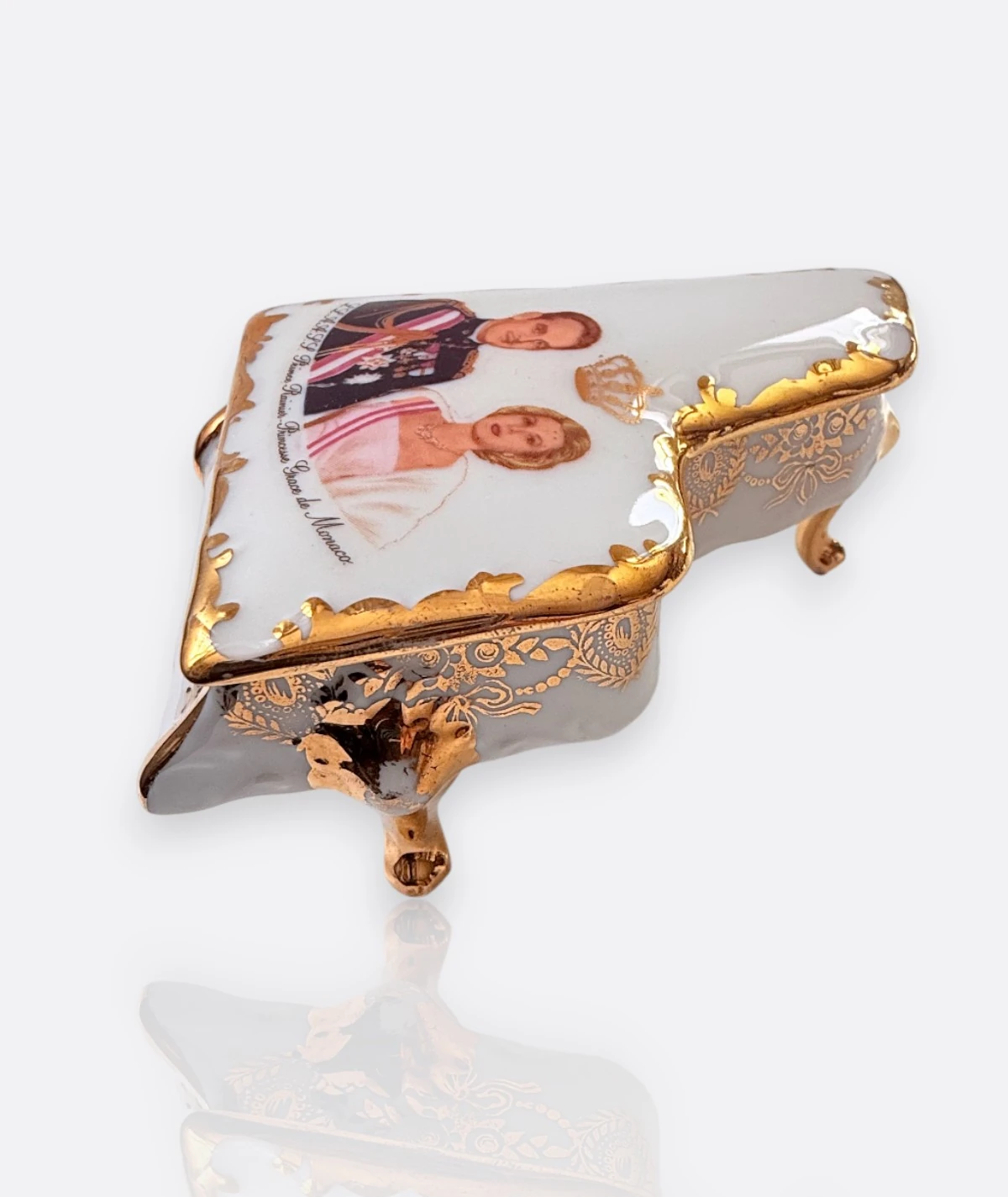 Limoges France Porcelaine d’Art RP Monte Carlo – Prens Rainier ve Prenses Grace Porselen Piyano Kutu