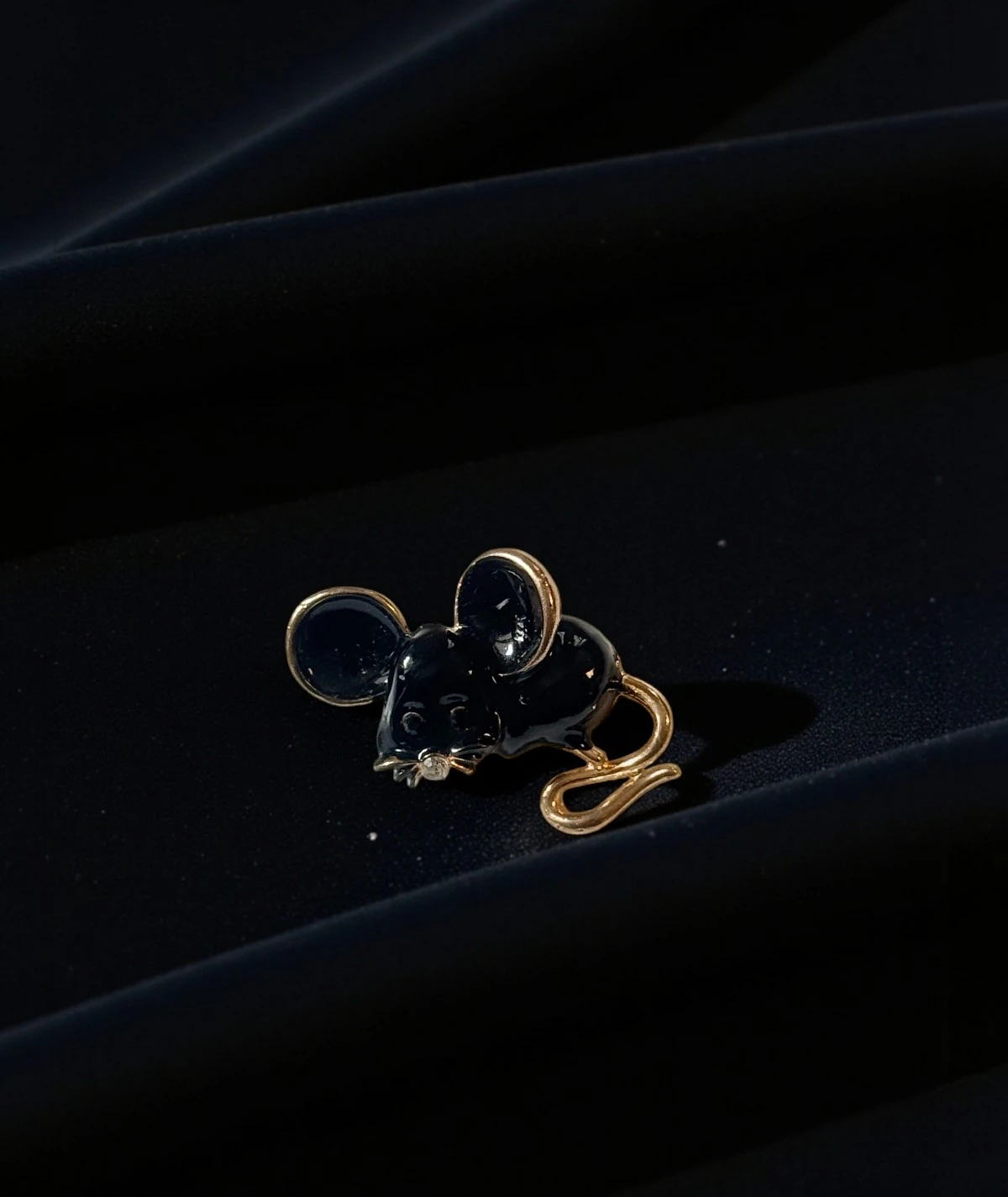 Siyah Fare Broş –  Taş Detaylı Vintage Takı