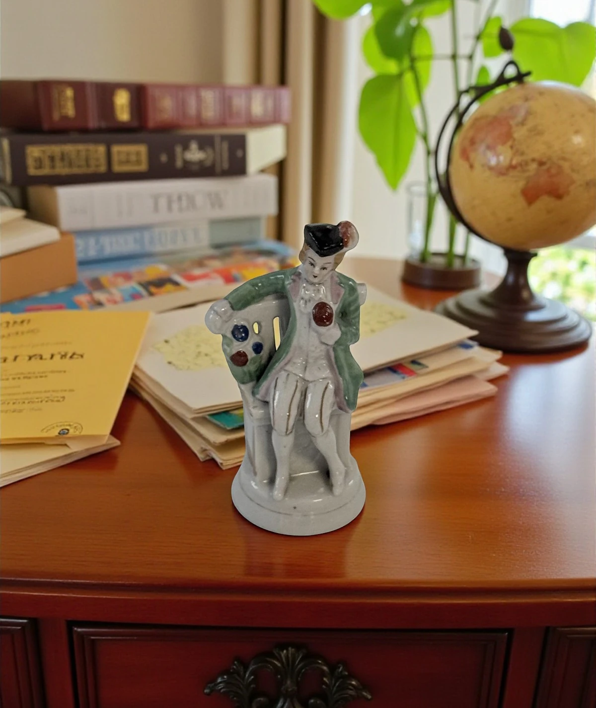 Occupied Japan – Mini El Boyaması Porselen Figür (1947–1952)