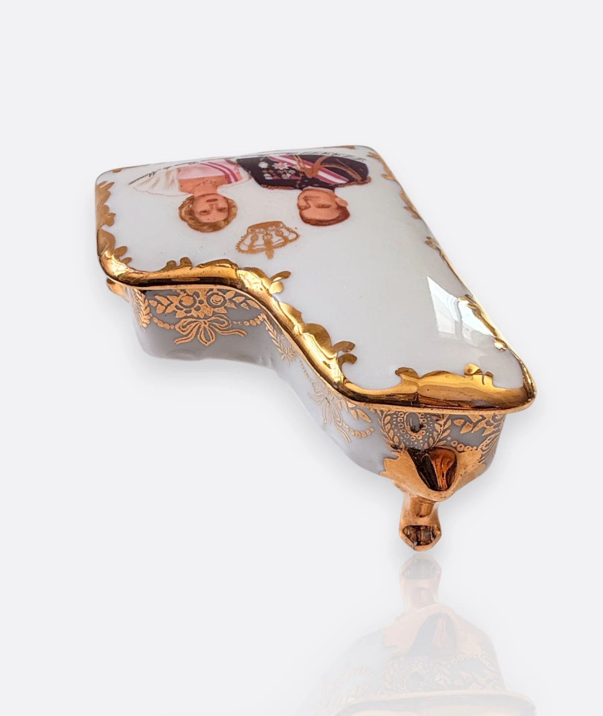 Limoges France Porcelaine d’Art RP Monte Carlo – Prens Rainier ve Prenses Grace Porselen Piyano Kutu