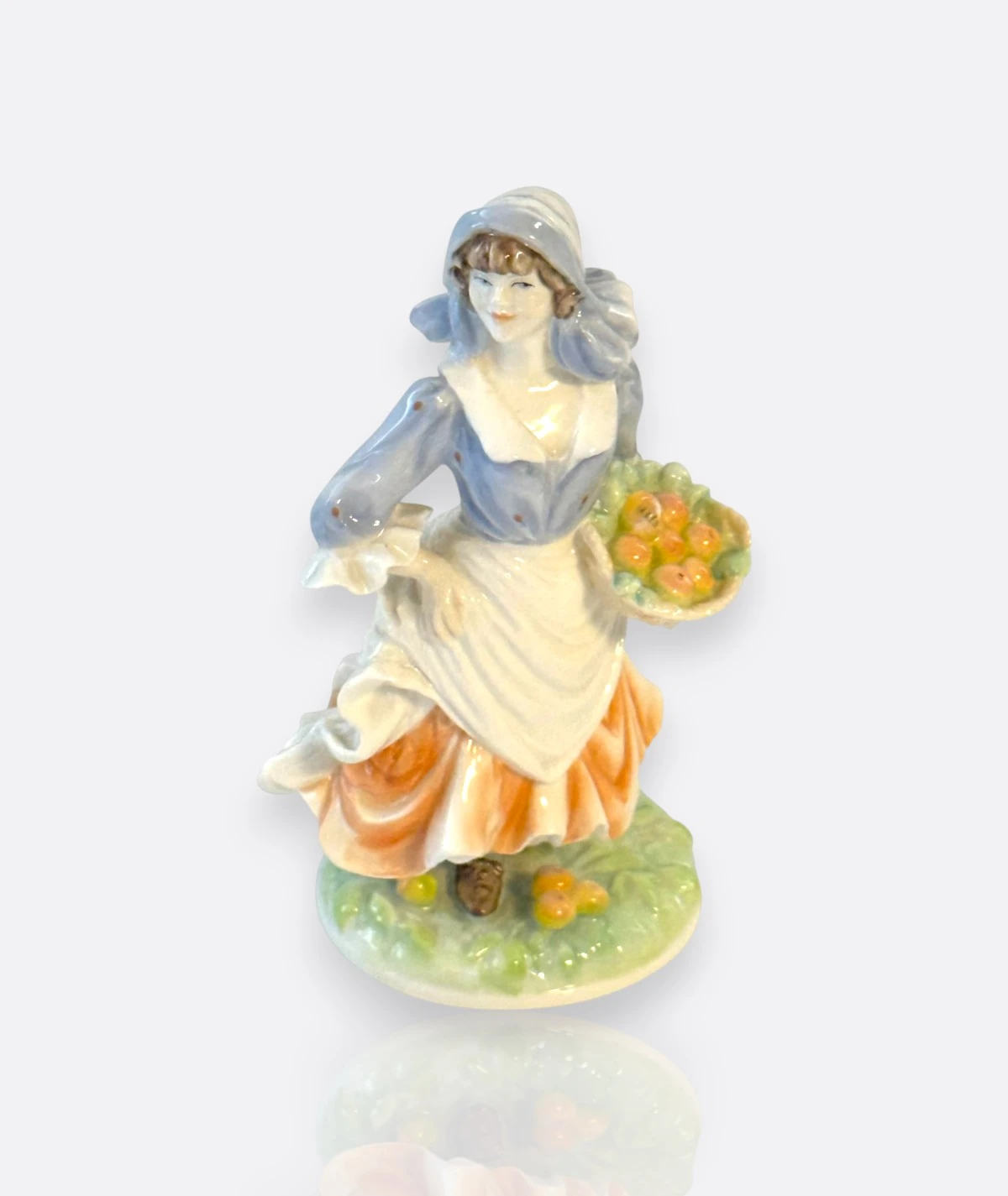 Royal Worcester – Porselen Figür“Rosie Picking Apples” (Old Country Ways, 1986)