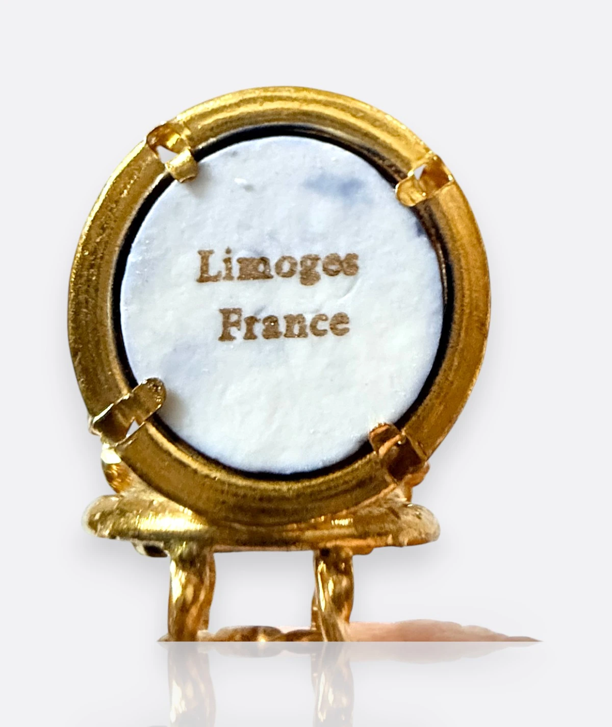 Limoges France – El Boyaması Rokoko Tarzı Minyatür Masa ve Koltuk Seti (3 Parça)