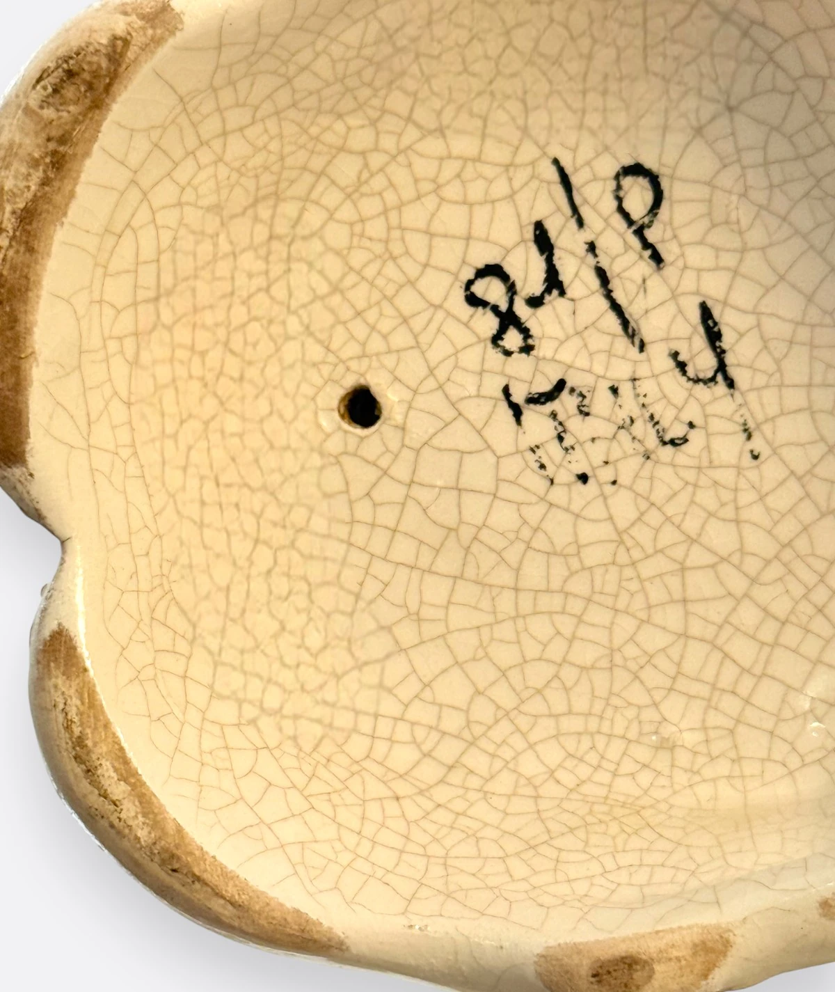 El Yapımı İtalyan Porselen Figür – “Çiçek Toplayan Genç” (1950’ler)