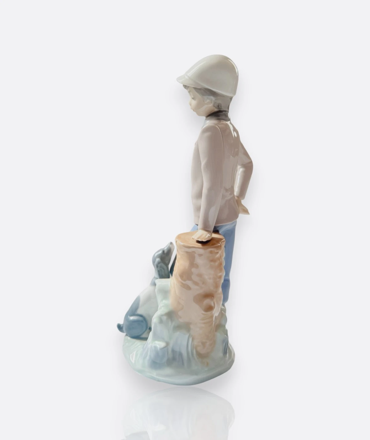 NAO by Lladró – Porselen Figür  “Boy with Dog” (1983)