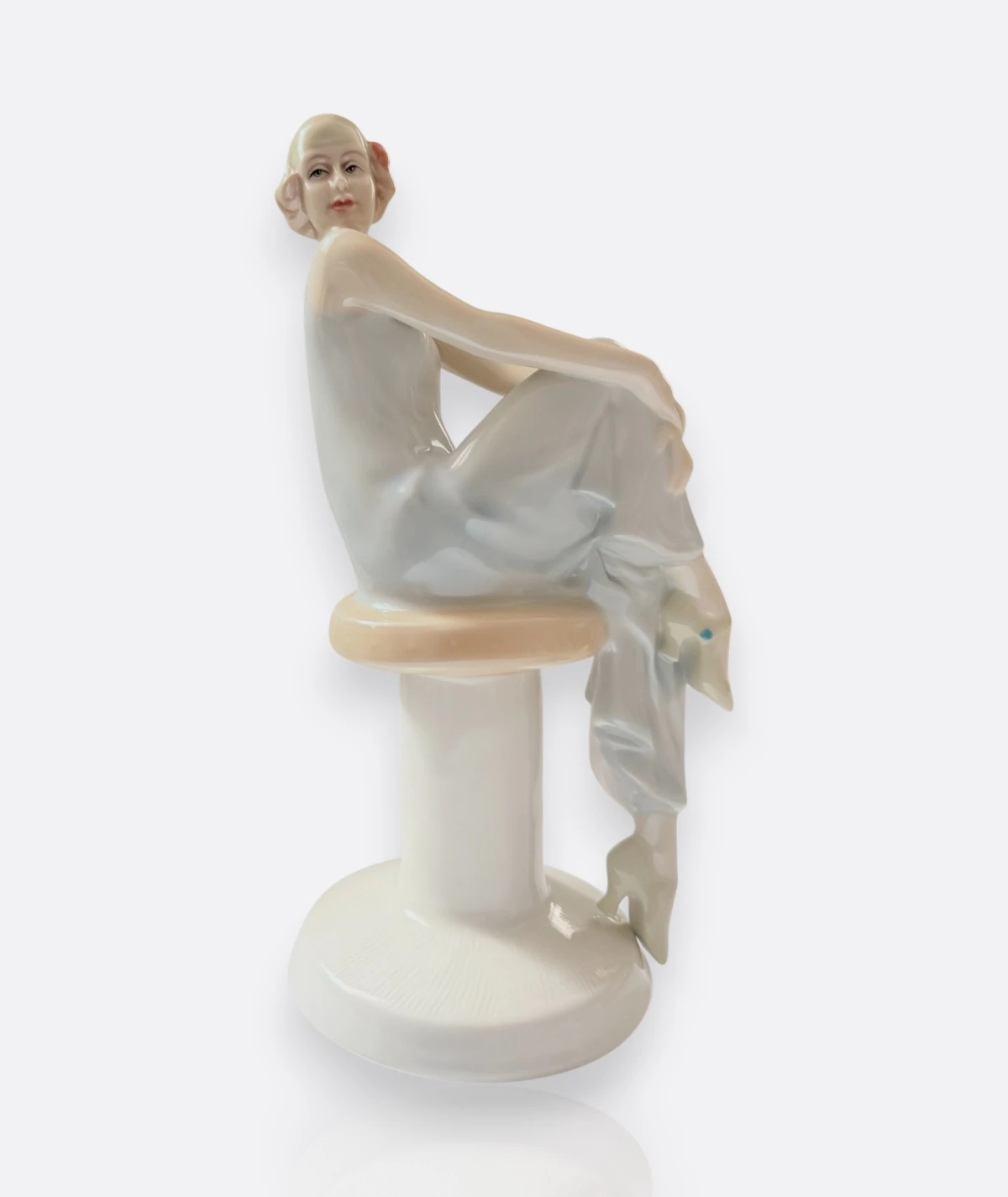 Royal Doulton –  Porselen Figür “Flirtation” (HN 3071, 1985)