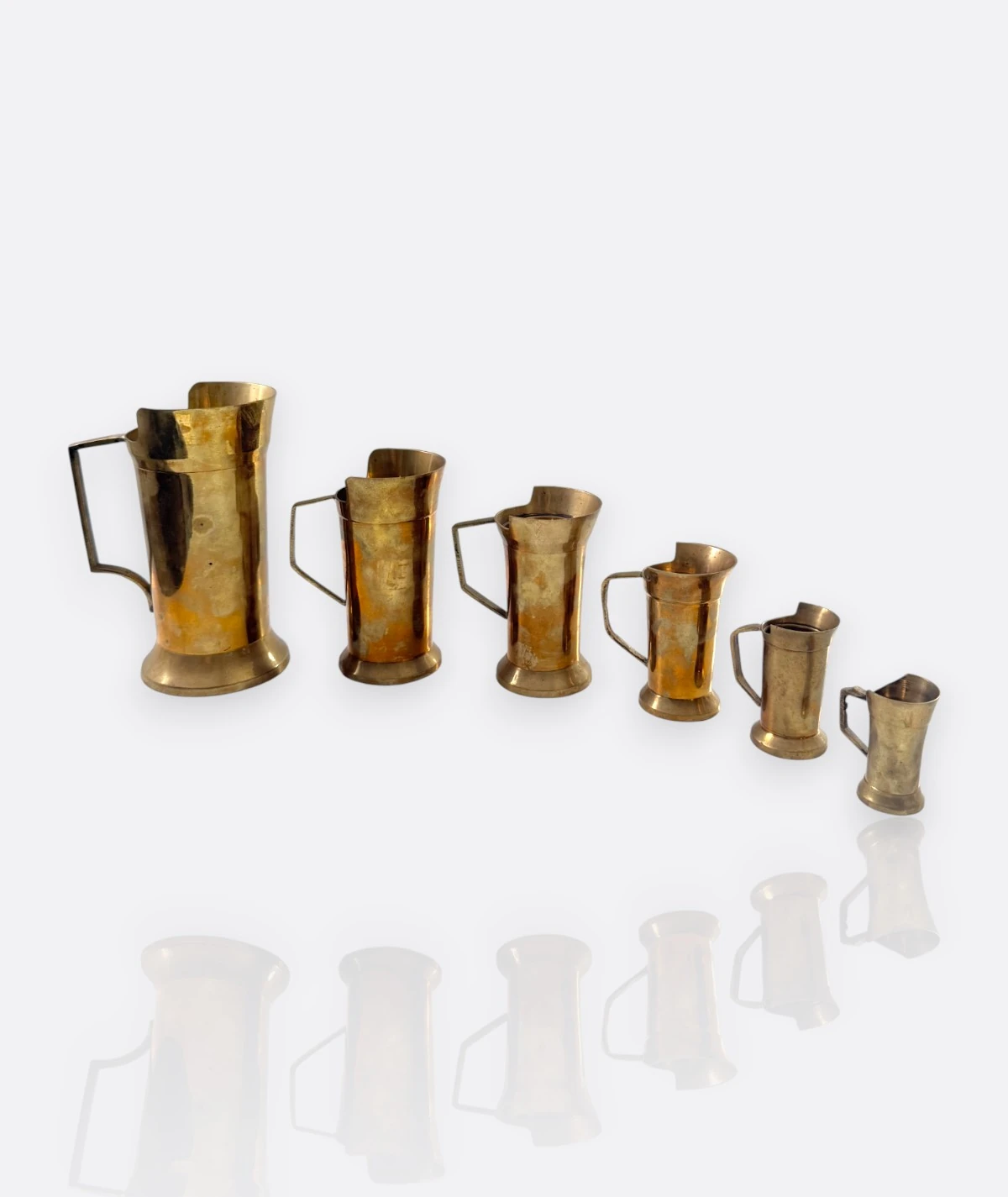 Fransız Pirinç Ölçü Kabı Seti (6’lı) – Cuivre Laiton – Mid Century Kitchen Decor